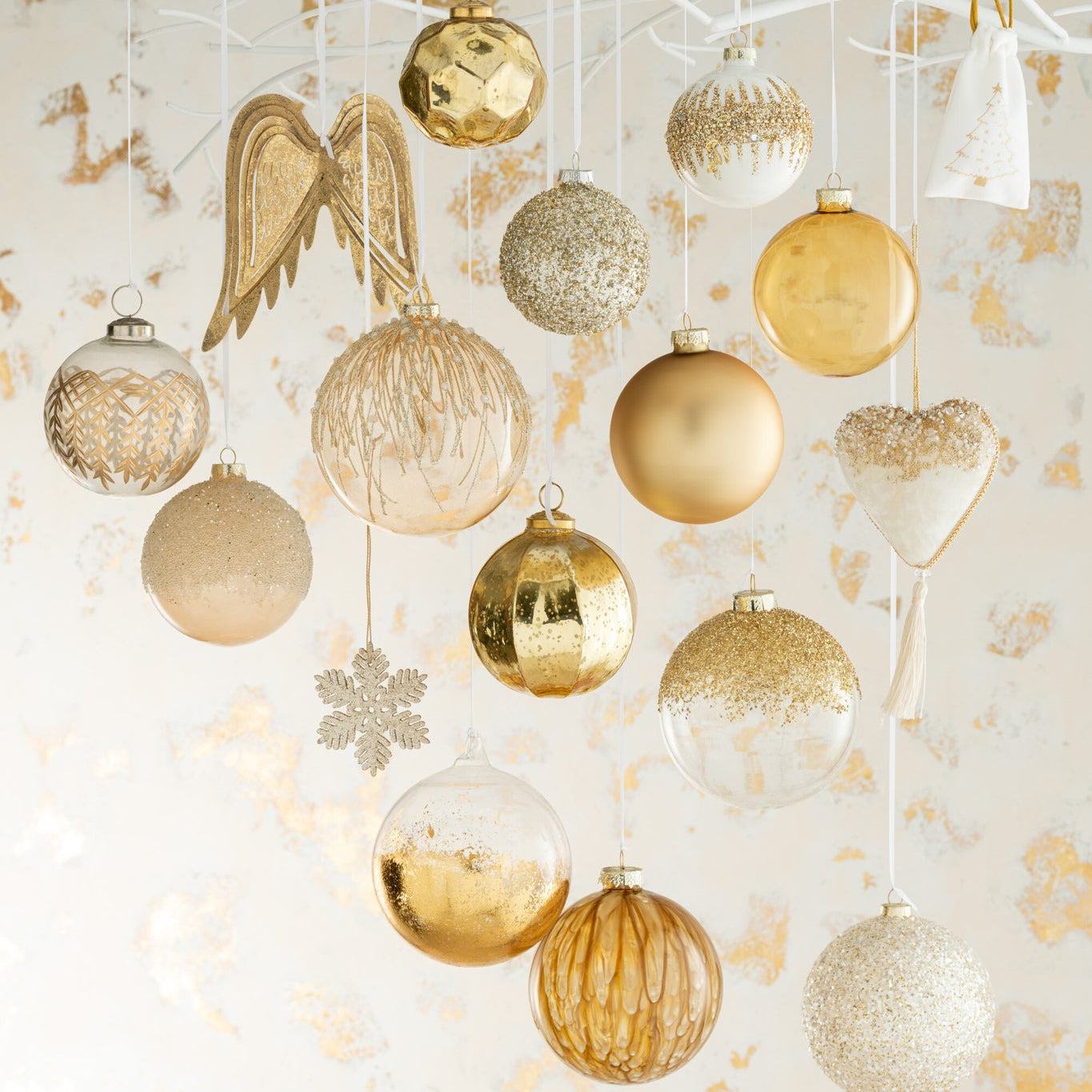 Doos Van 4 Kerstballen Parels Glitter Glas Goud Large J-Line