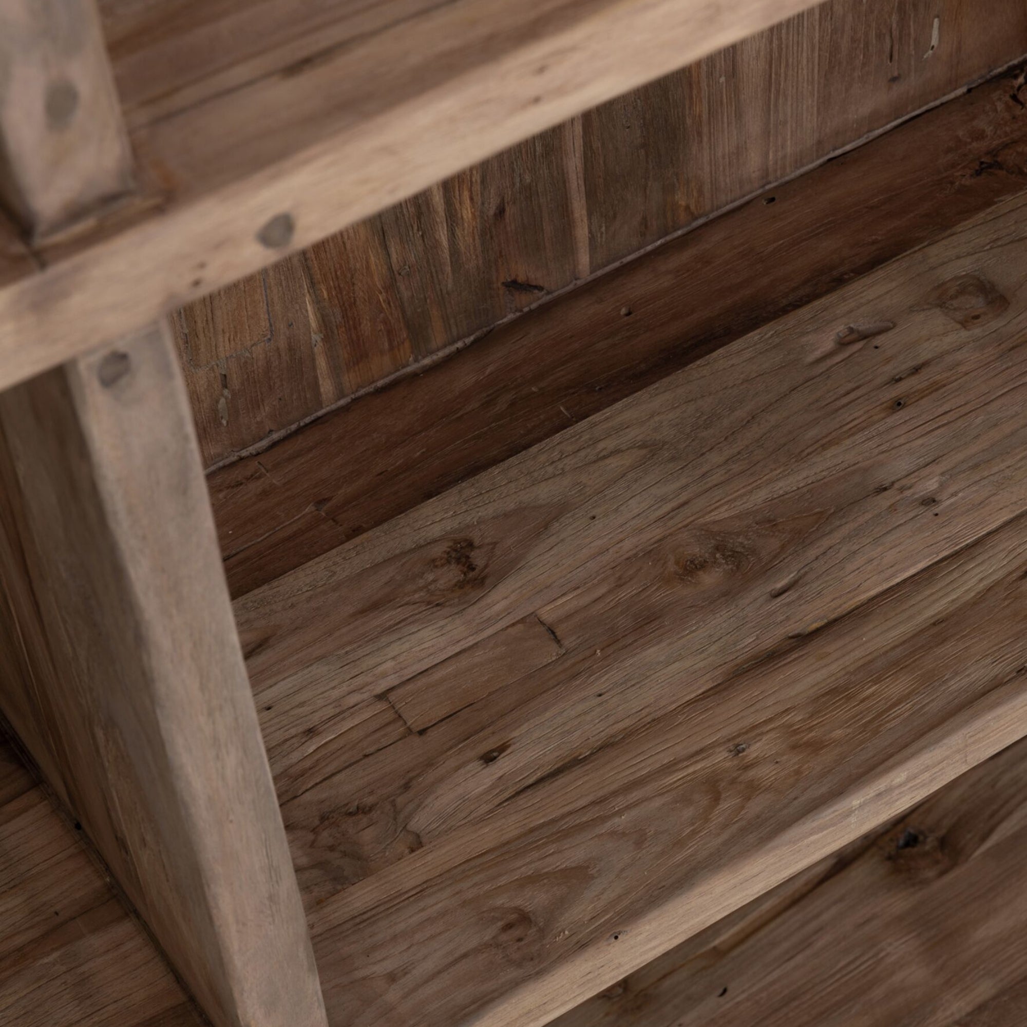 MUST Living Rush Boekenkast