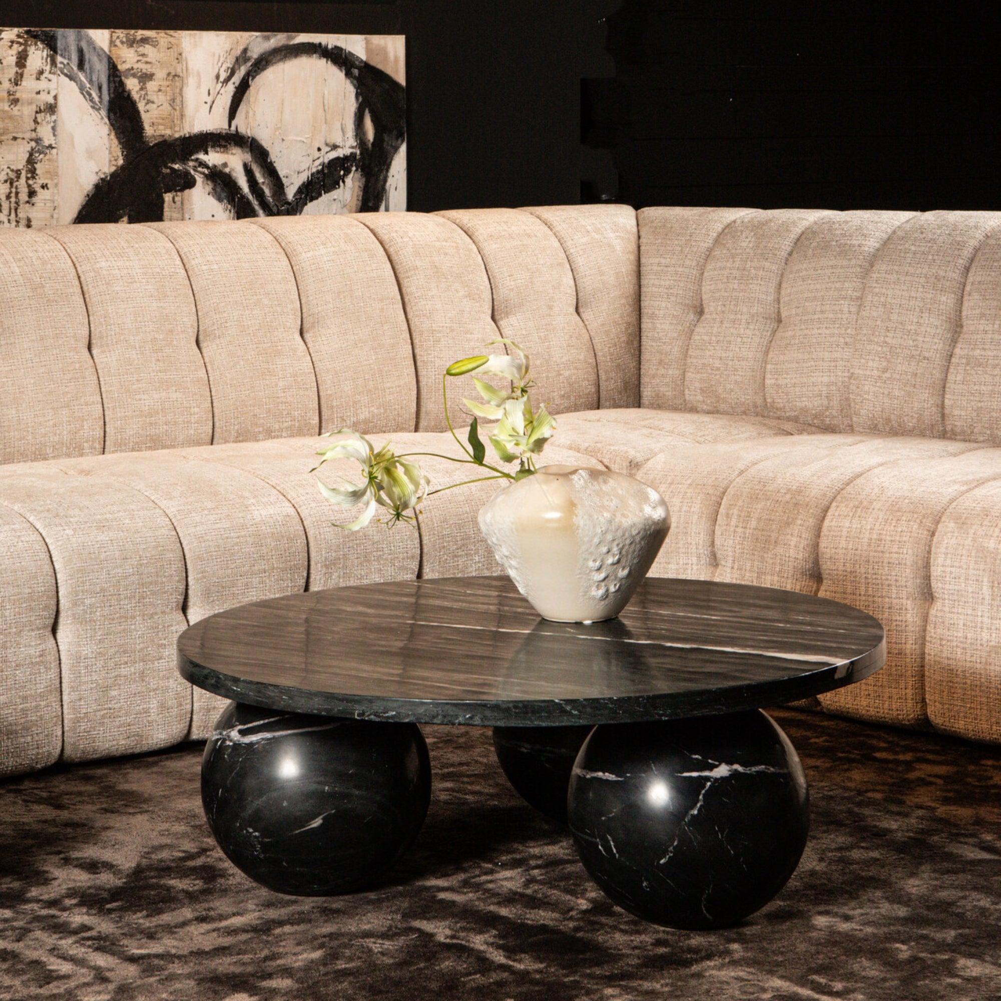 Diro Zwart Marmeren Salontafel Rond met Bolpoten PTMD