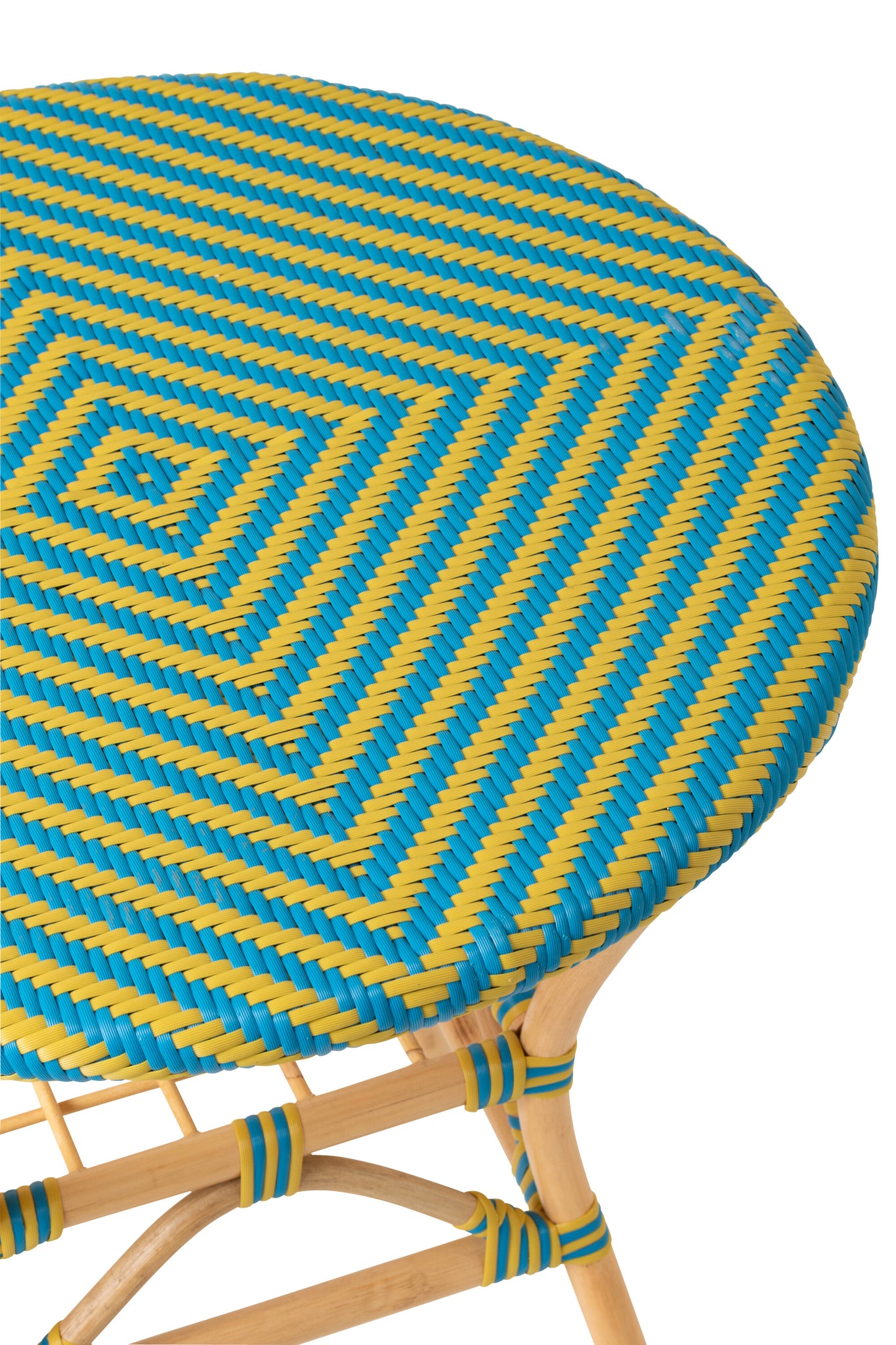 Outdoor Eettafel Geo Rond Rotan Geel/Azuurblauw J-Line