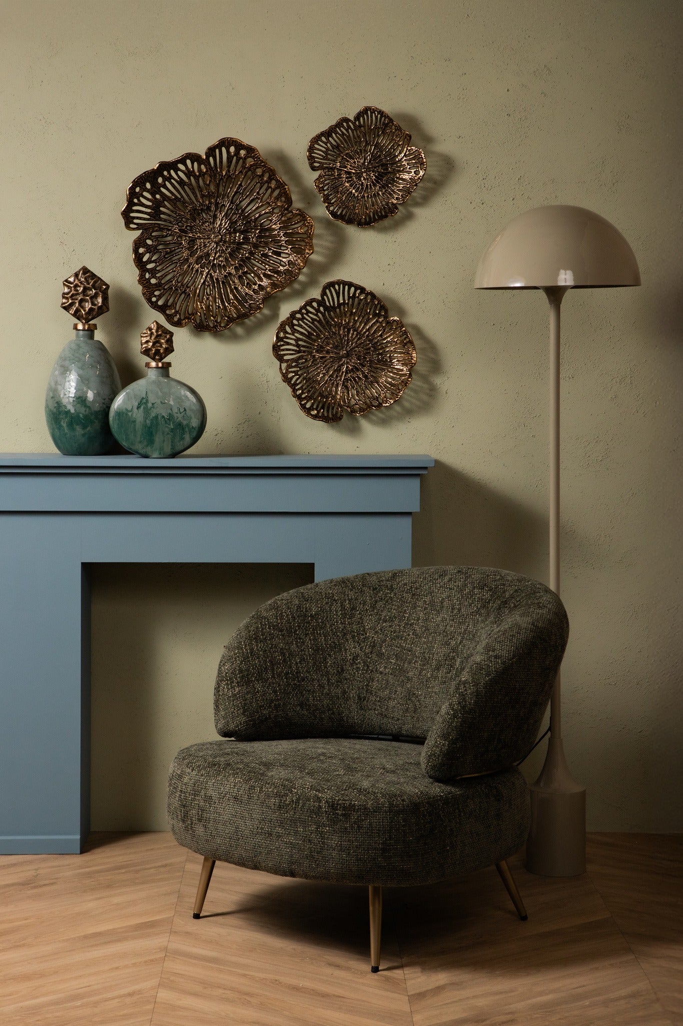 Tanaiya Cream Round Iron Floor Lamp Round Cap PTMD