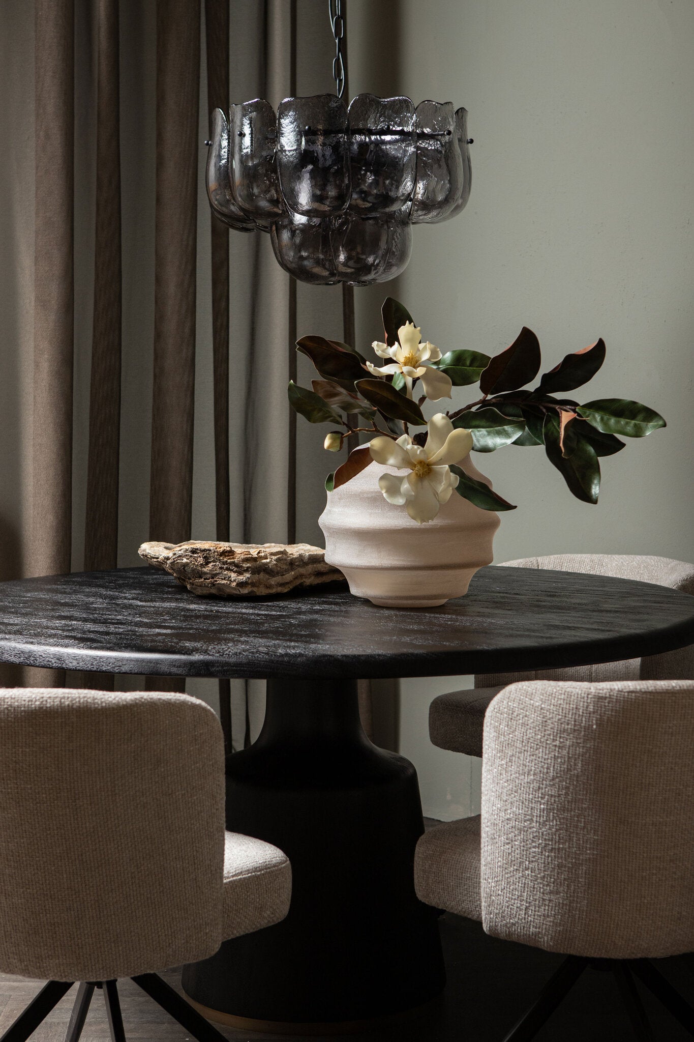 Elladie Beige Round Glass Layered Vase Low PTMD