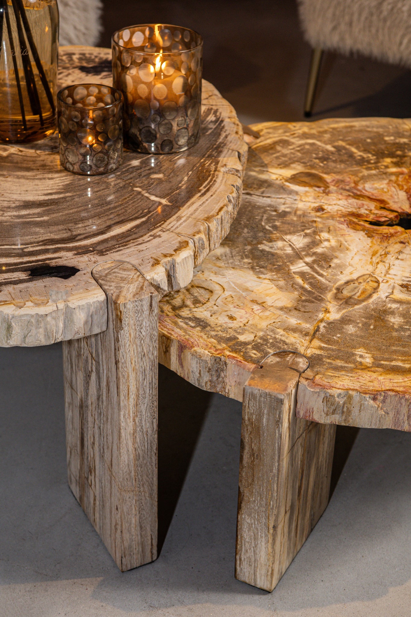 Salontafel Kayo Naturel Versteend Hout 3 Poten Laag PTMD