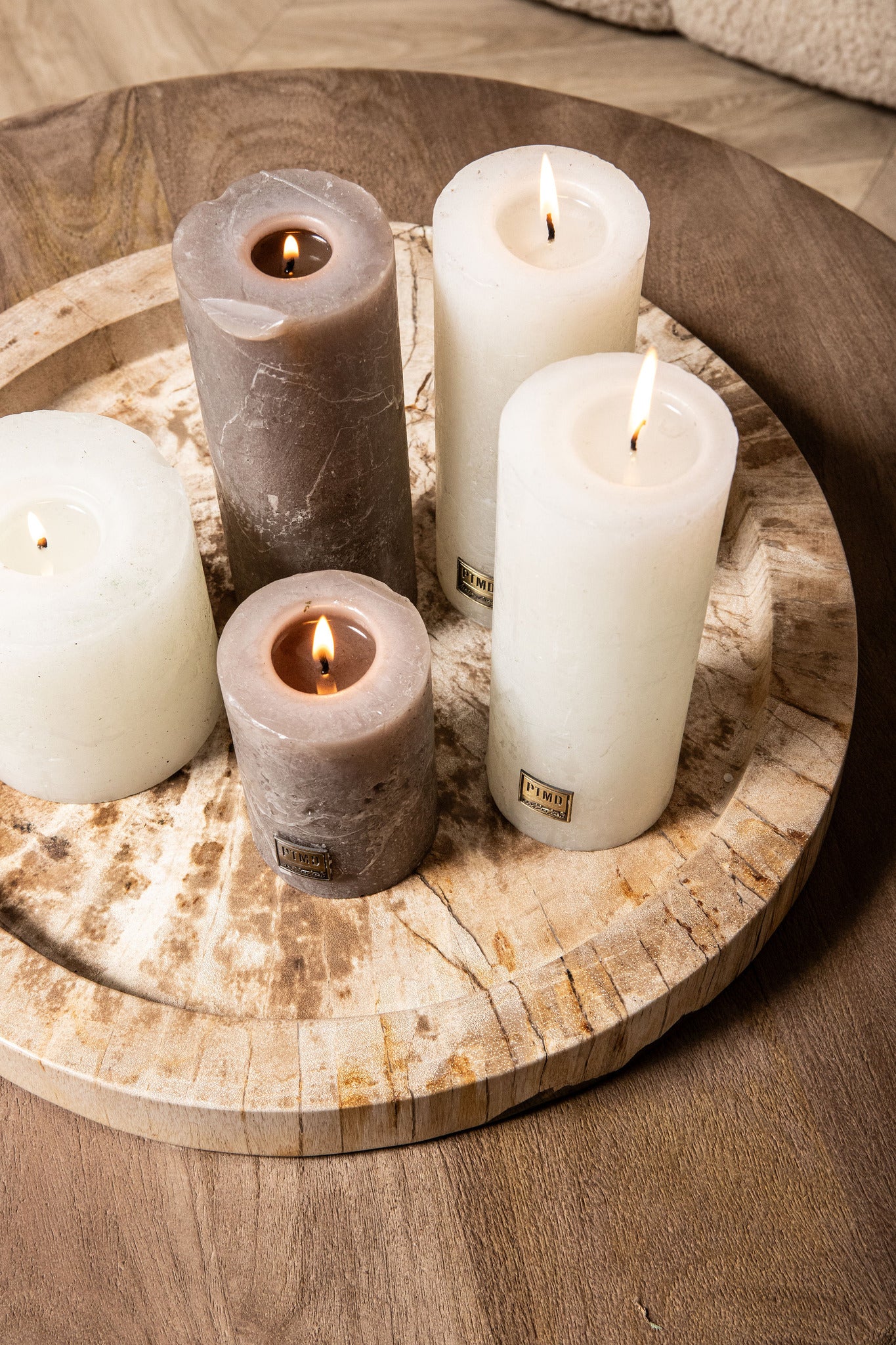 Dice Natural Petrified Wood Round Border Plate PTMD