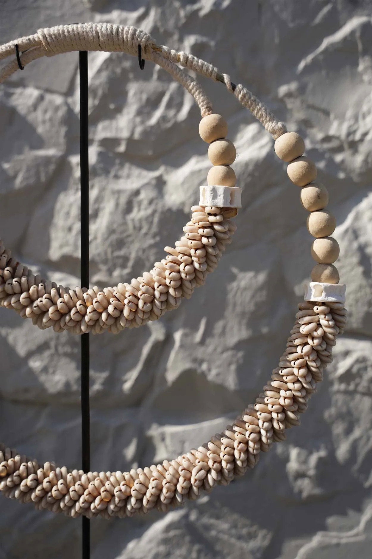 Dubbele Halsketting Met Schelpen Op Stand - Naturel