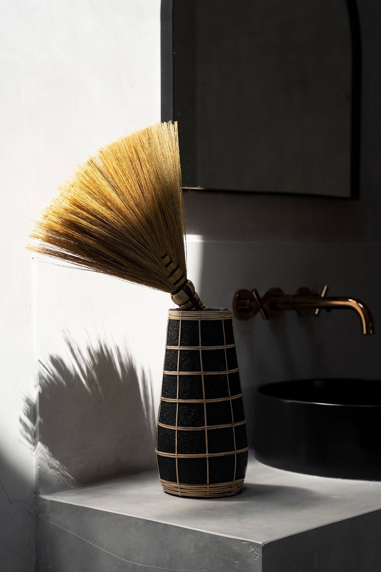 The Cutie Vase Black Naturel Large