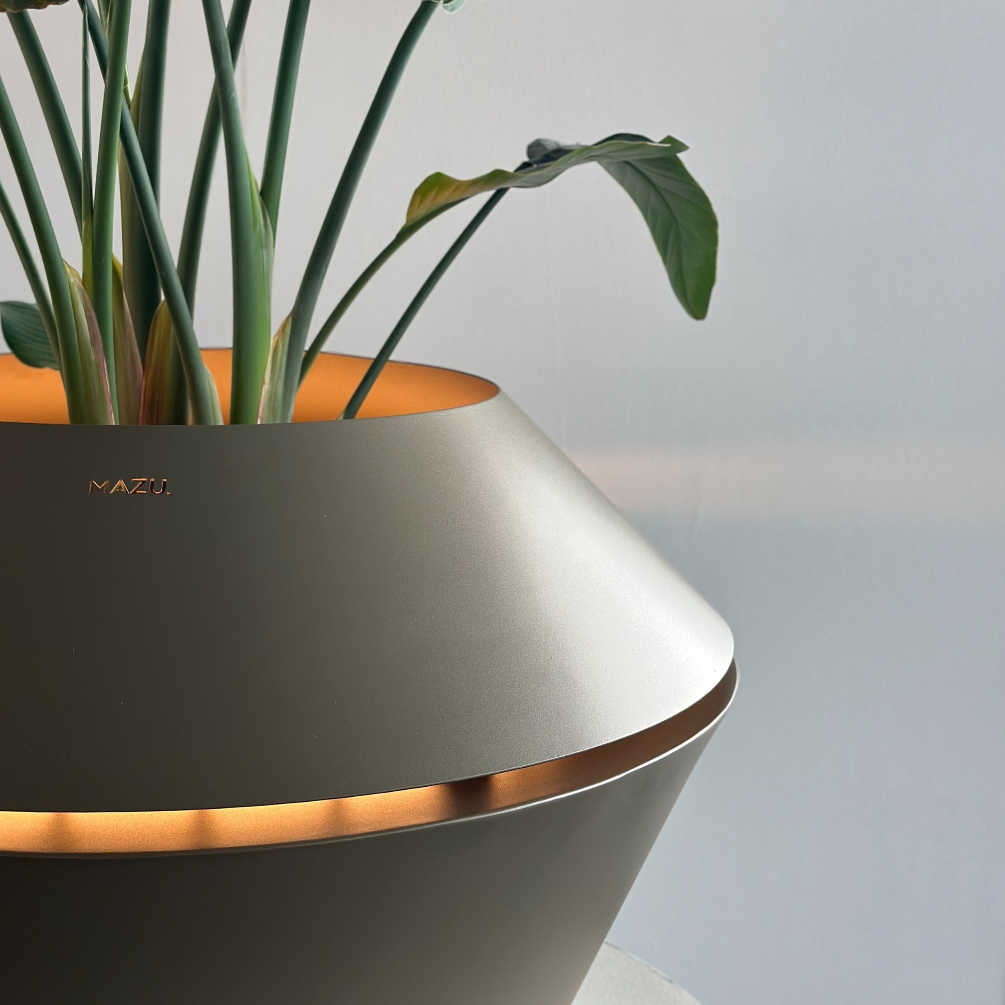 MAZU Oyster Luxe LED Plantenpot Ivoor