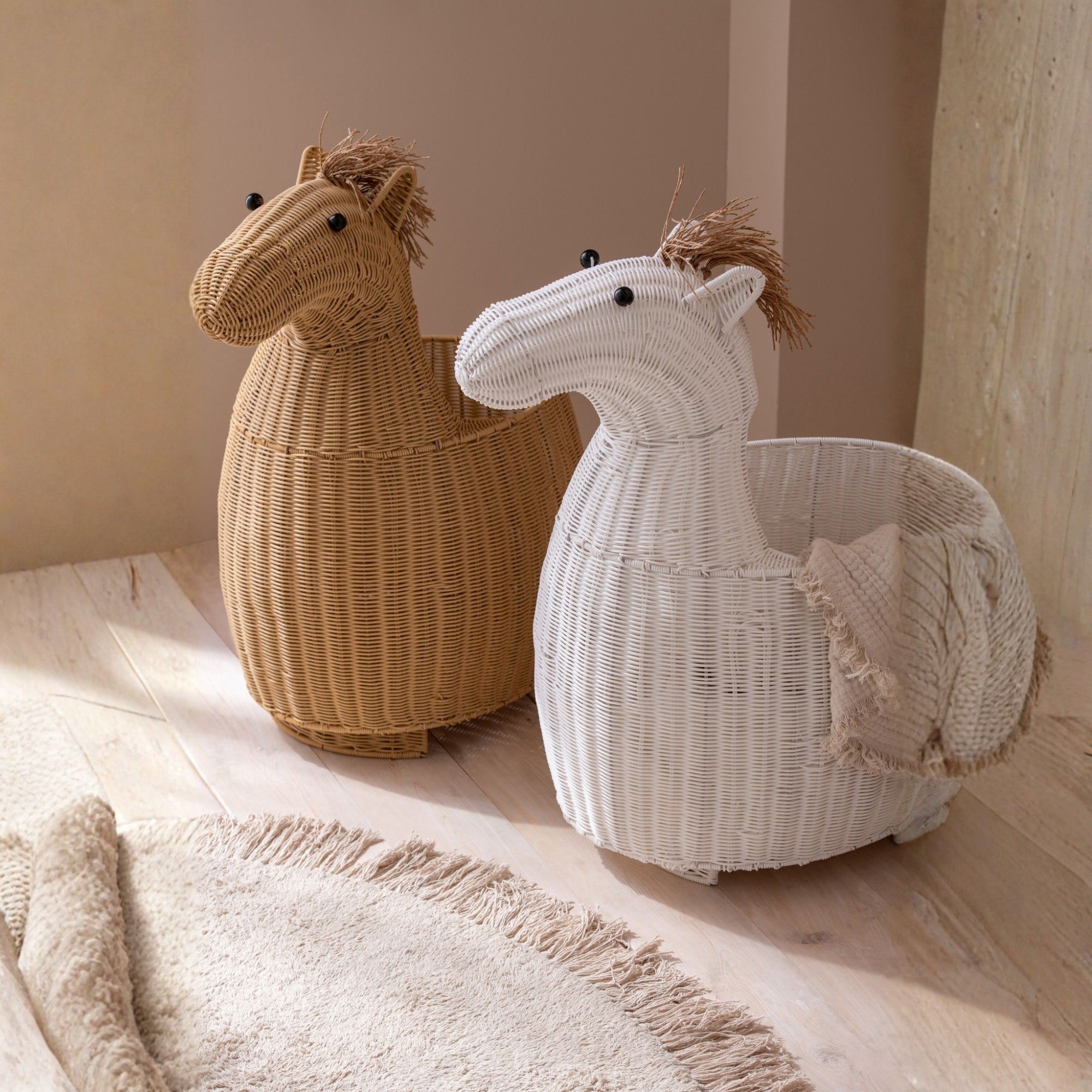 Mand Paard Kunststof Wit J-Line