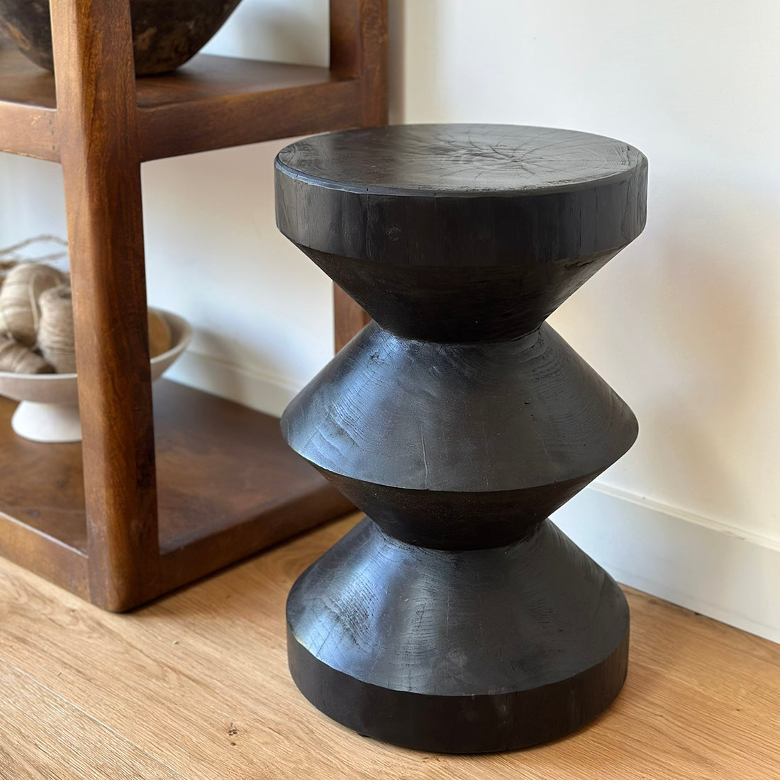 Forma side table Rizo zwart Raw Materials