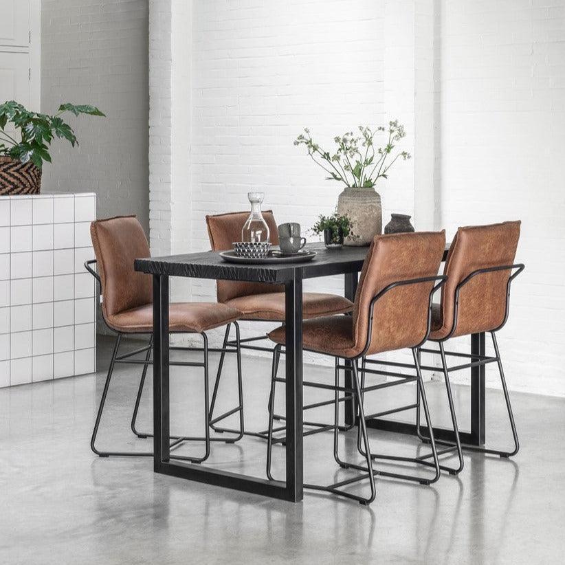 Bartafel Timeless Black Beam van DTP Home, vooraanzicht van de statafel van 150cm