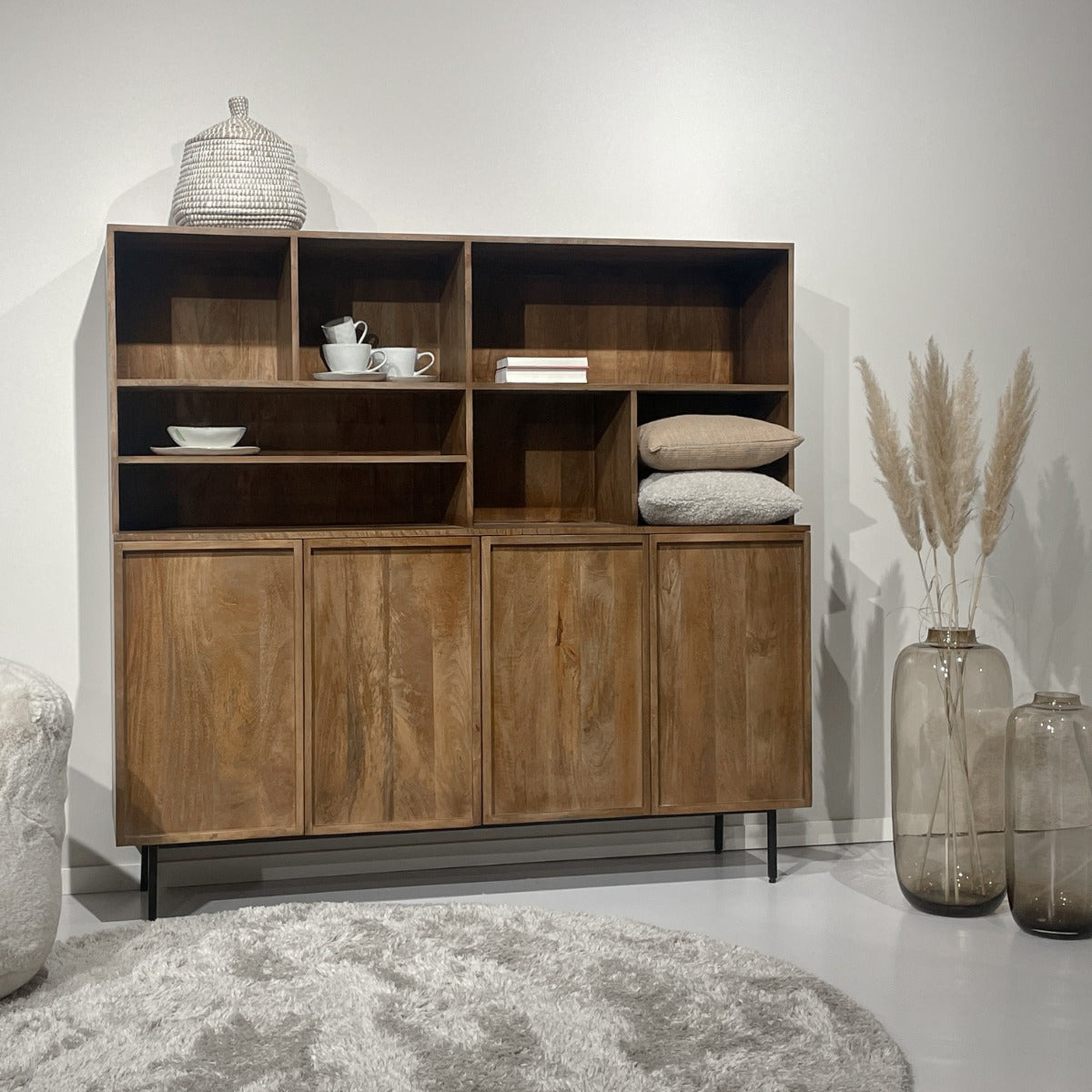 Livingfurn Elan buffetkast 180cm, afmetingen L180cm x B45cm x H172cm