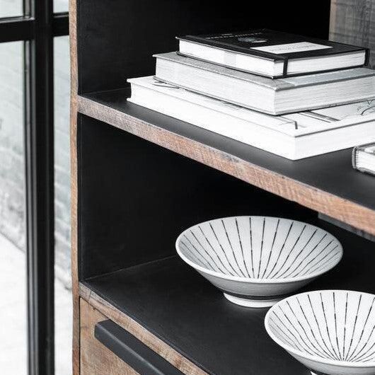 Grijs verweerd dressoir Odeon in sfeervol interieur DTP Home