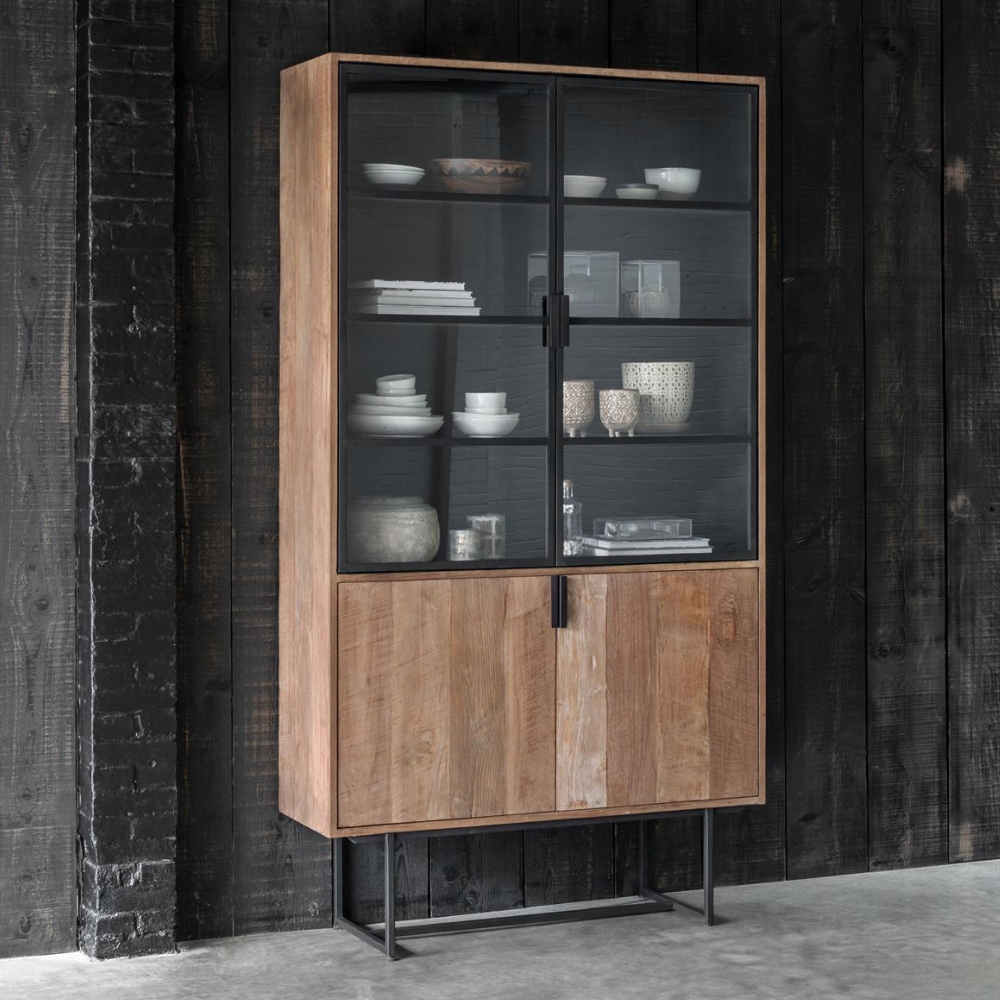 DTP Home Vitrinekast Odeon Hoog - Vitrinekast - DTP Home - livinglovely.nl