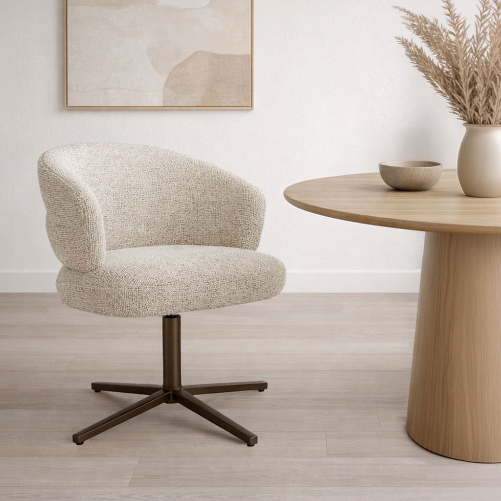 Eetkamerstoel Blake Beige in een interieur