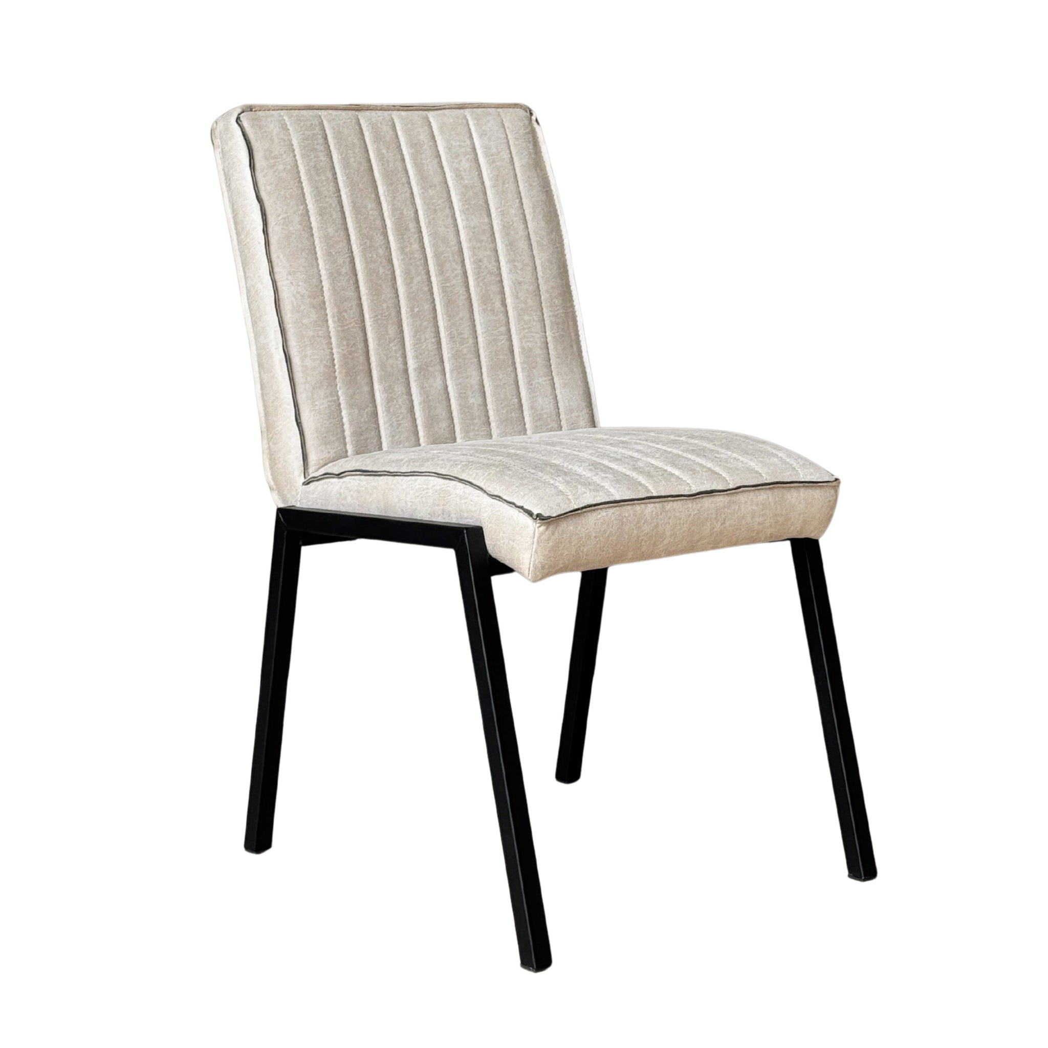 Eetkamerstoel Tivoli van Starfurn in beige Bull eco leer met mat zwart stalen frame