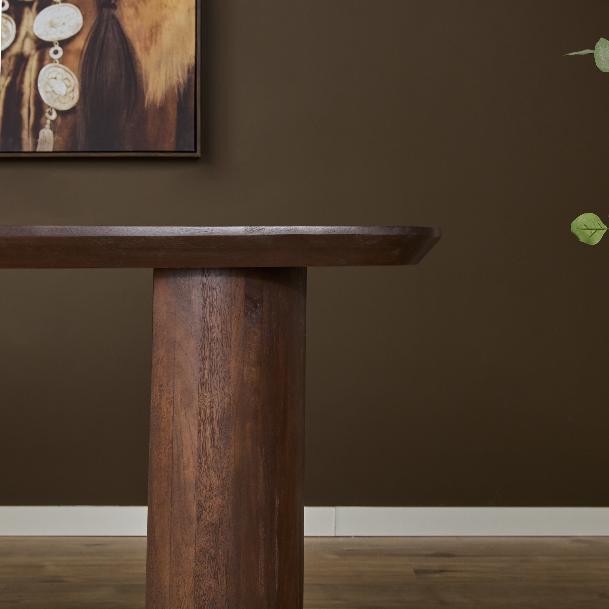 Levendige houttekening van het massief mangohout van eettafel Maré 300 cm van Starfurn