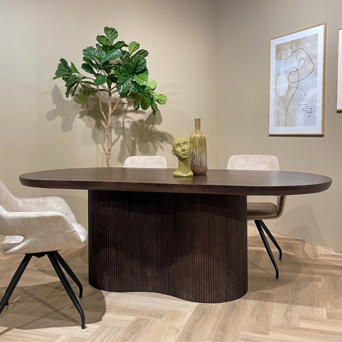 Eettafel Sevilla Chestnut 300cm in massief mangohout, L300cm x B110cm x H76cm