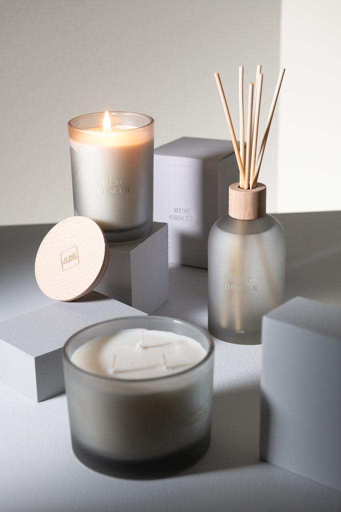 Geurstokjes Accords Essentiels Musc Obscur 250ml - Geurstokjes - J-Line - livinglovely.nl