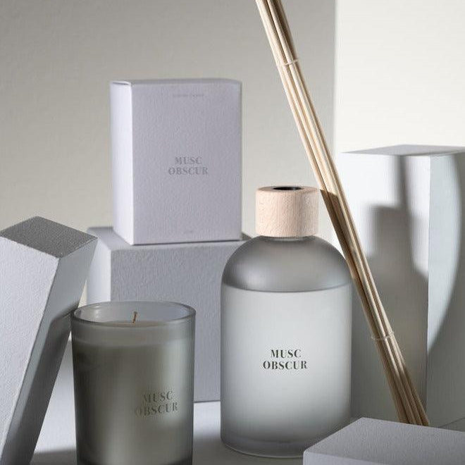 Geurstokjes Accords Essentiels Musc Obscur 550ml - Geurstokjes - J-Line - livinglovely.nl