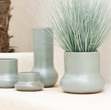 Grassen In Pot Metaal Plastiek Blauw/Groen Large - Kunstplant - J-Line - livinglovely.nl