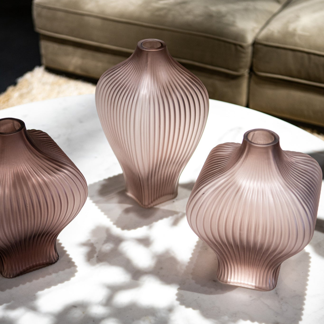 Halde Light Purple Solid Glass Vase Ribbed High Dia19H37cm PTMD - Vaas - PTMD - livinglovely.nl