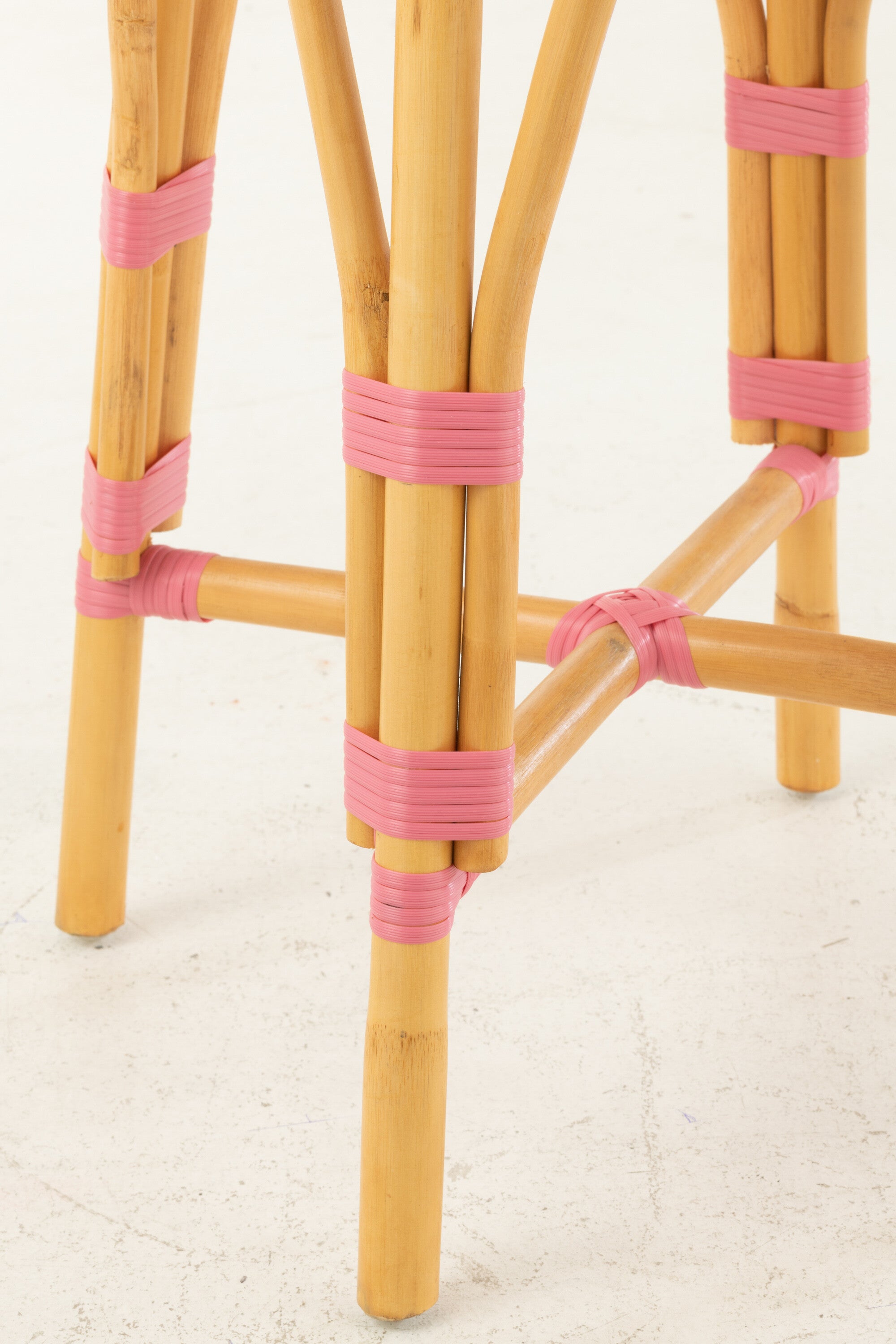 Kruk Rotan Roze Large - Barkruk - J-Line - livinglovely.nl