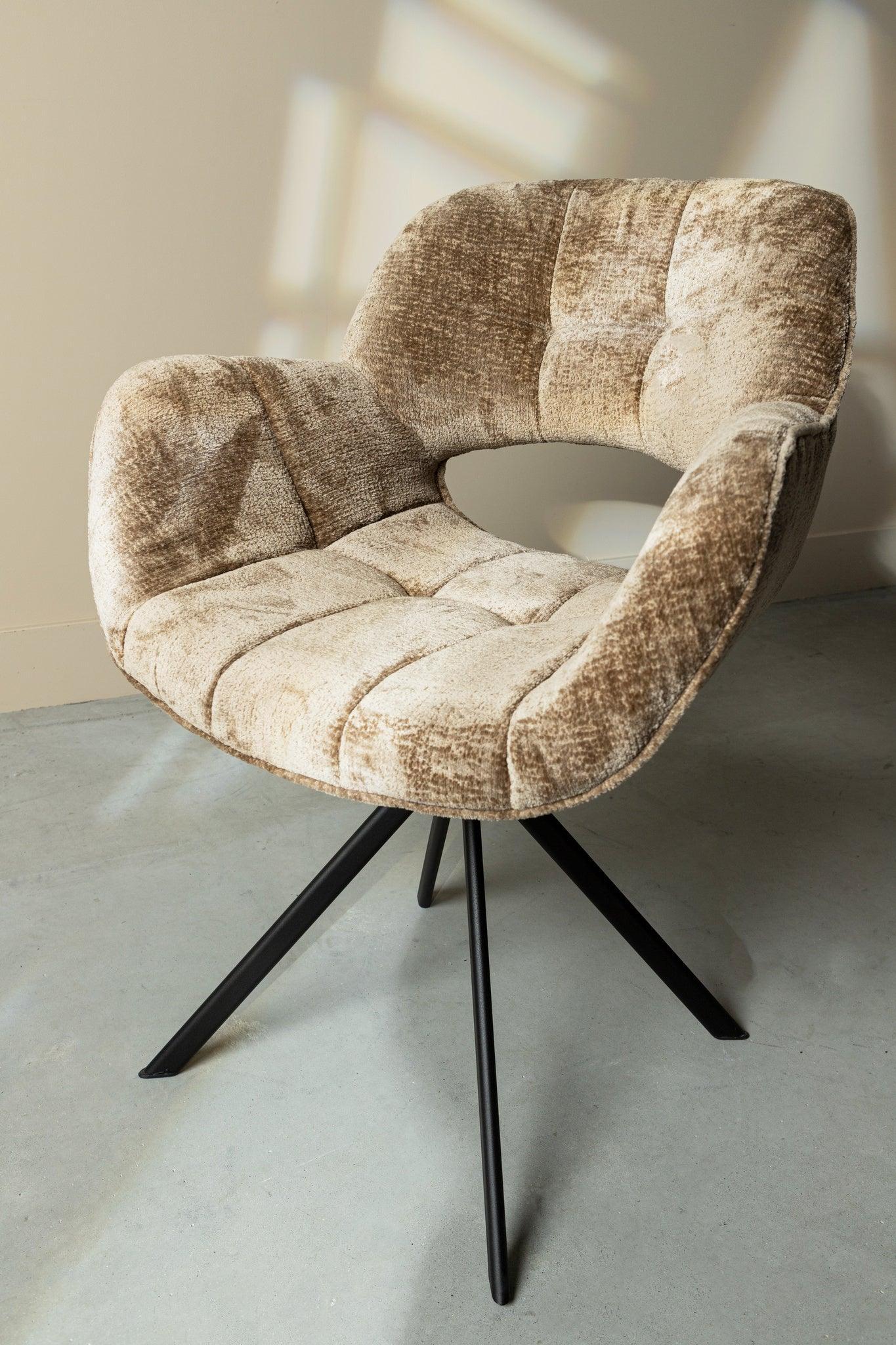 Link Dining chair beige fabric with metal legs PTMD - Eetkamerstoel - PTMD - livinglovely.nl