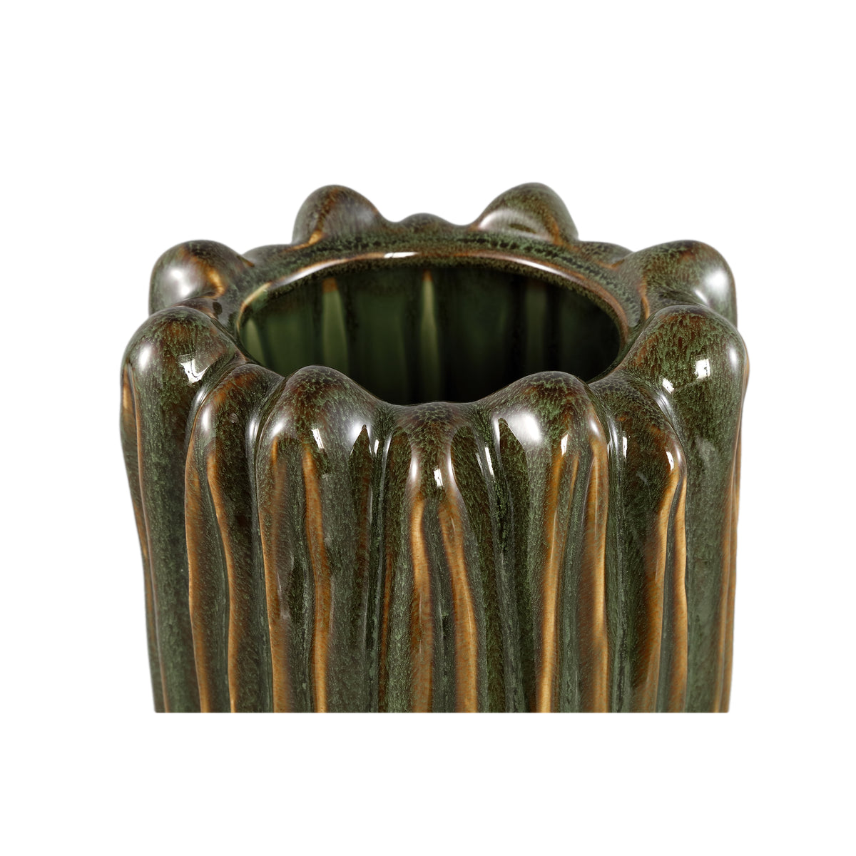 Luci Dark Green Ceramic Vase Ribbed Round L van PTMD, bovenaanzicht van de opening op witte achtergrond