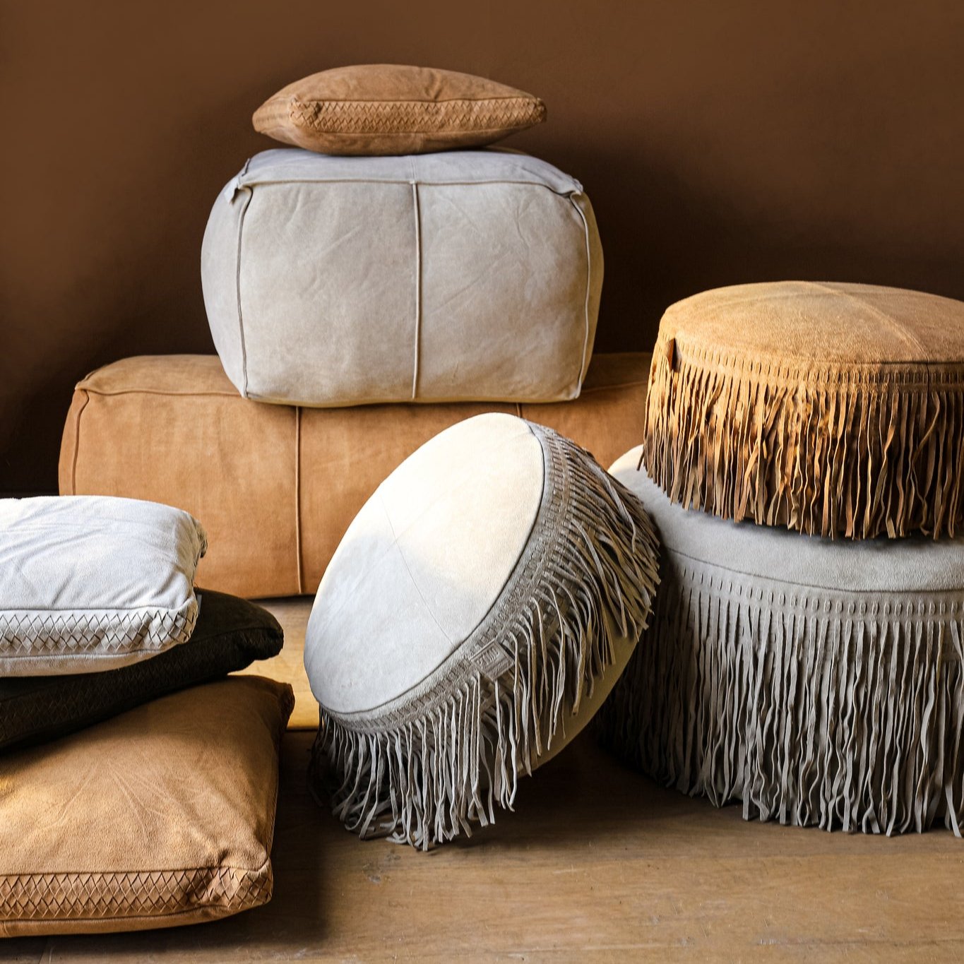 Marieke Suède Leren Poef Rechthoek Camel PTMD - Poef - PTMD - livinglovely.nl