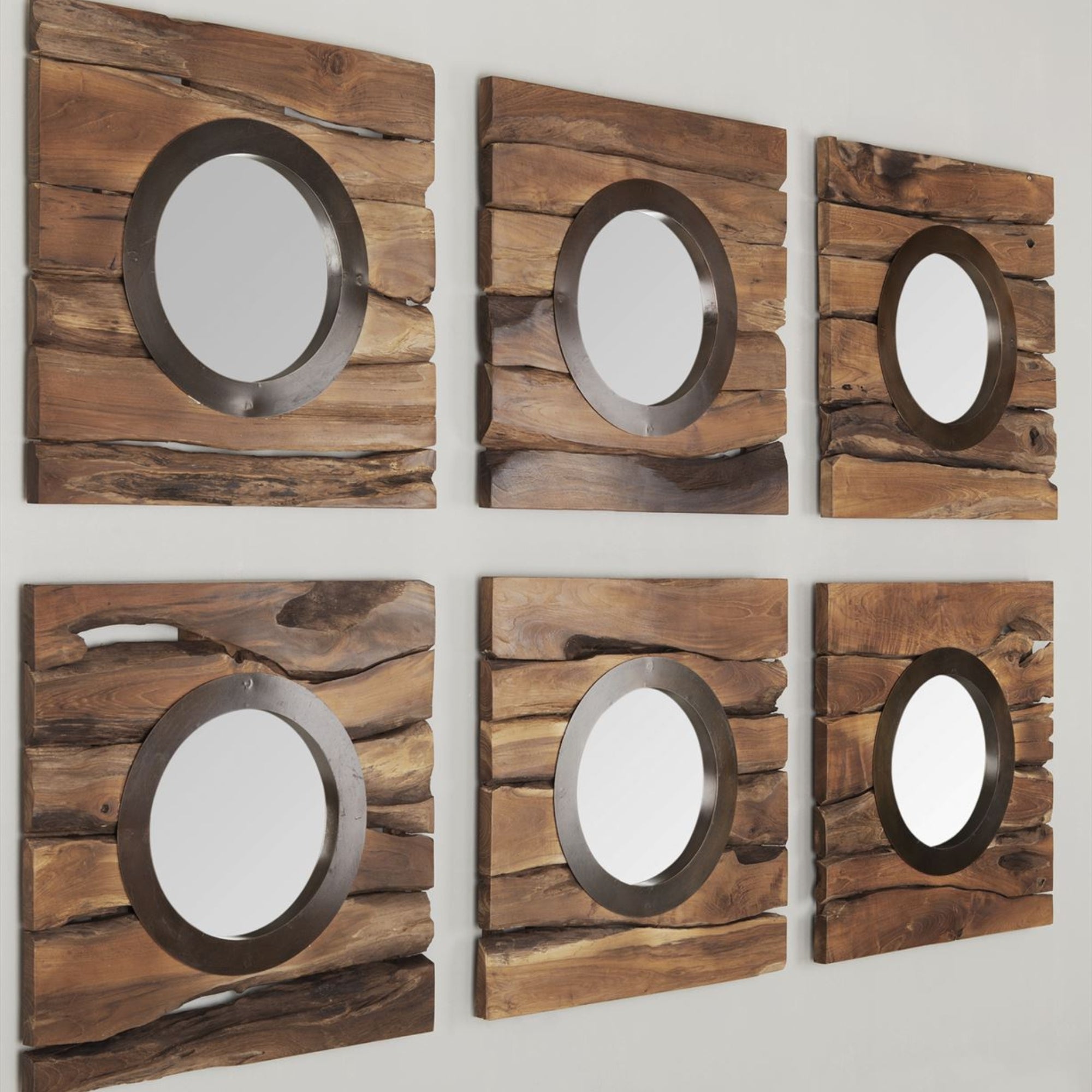 MUST Living Spiegel Smile 50x50cm - Spiegel - MUST Living - livinglovely.nl