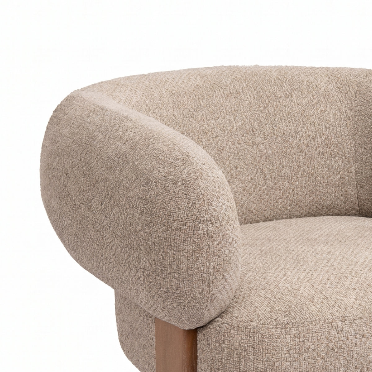 Nomy Fauteuil Opulence Taupe Rubberhout van PTMD, extra aanzicht van de fauteuil in taupe