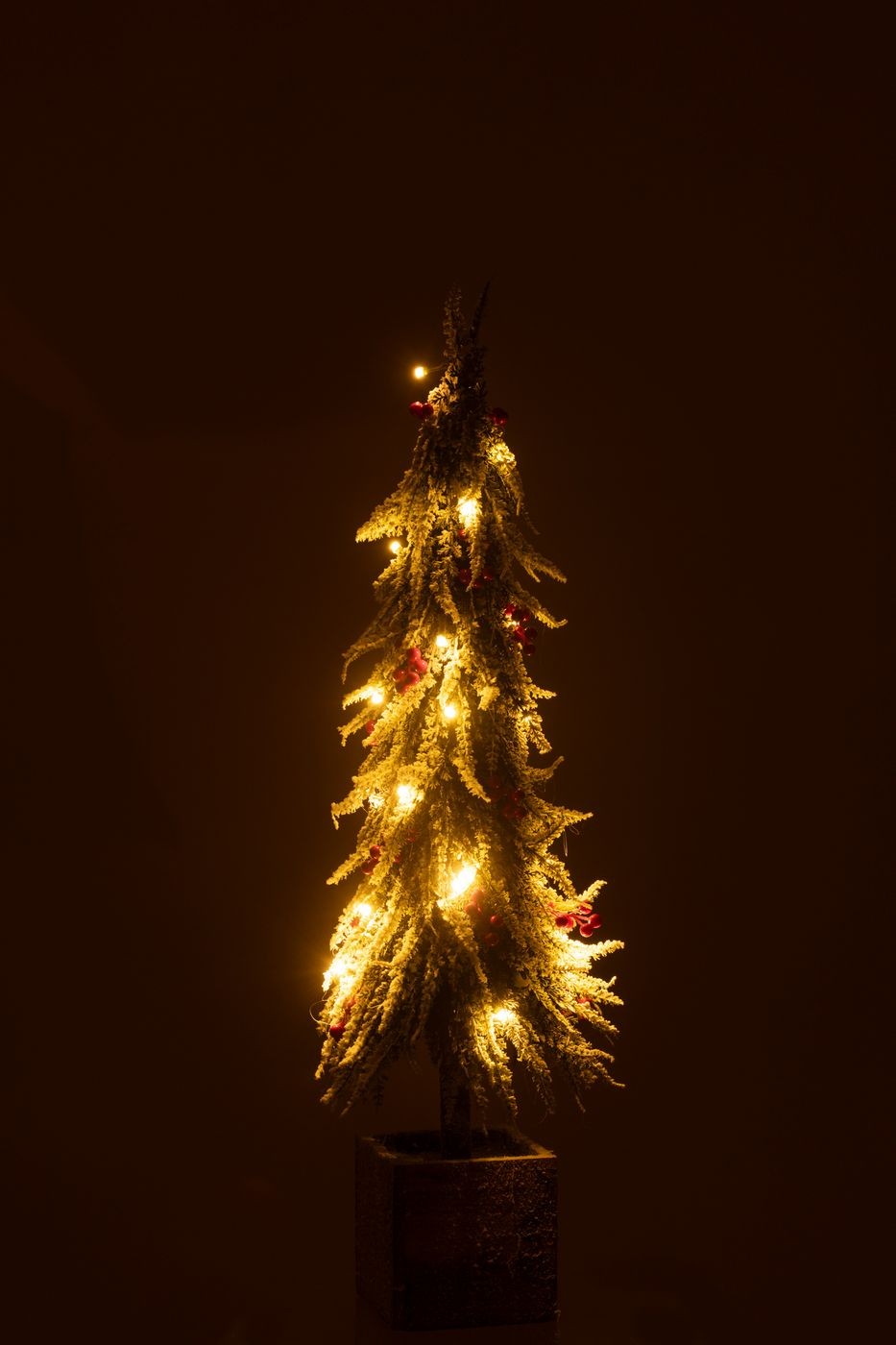Kerstboom + Led Kunststof Sneeuw Groen/Rood Large H75cm J-Line