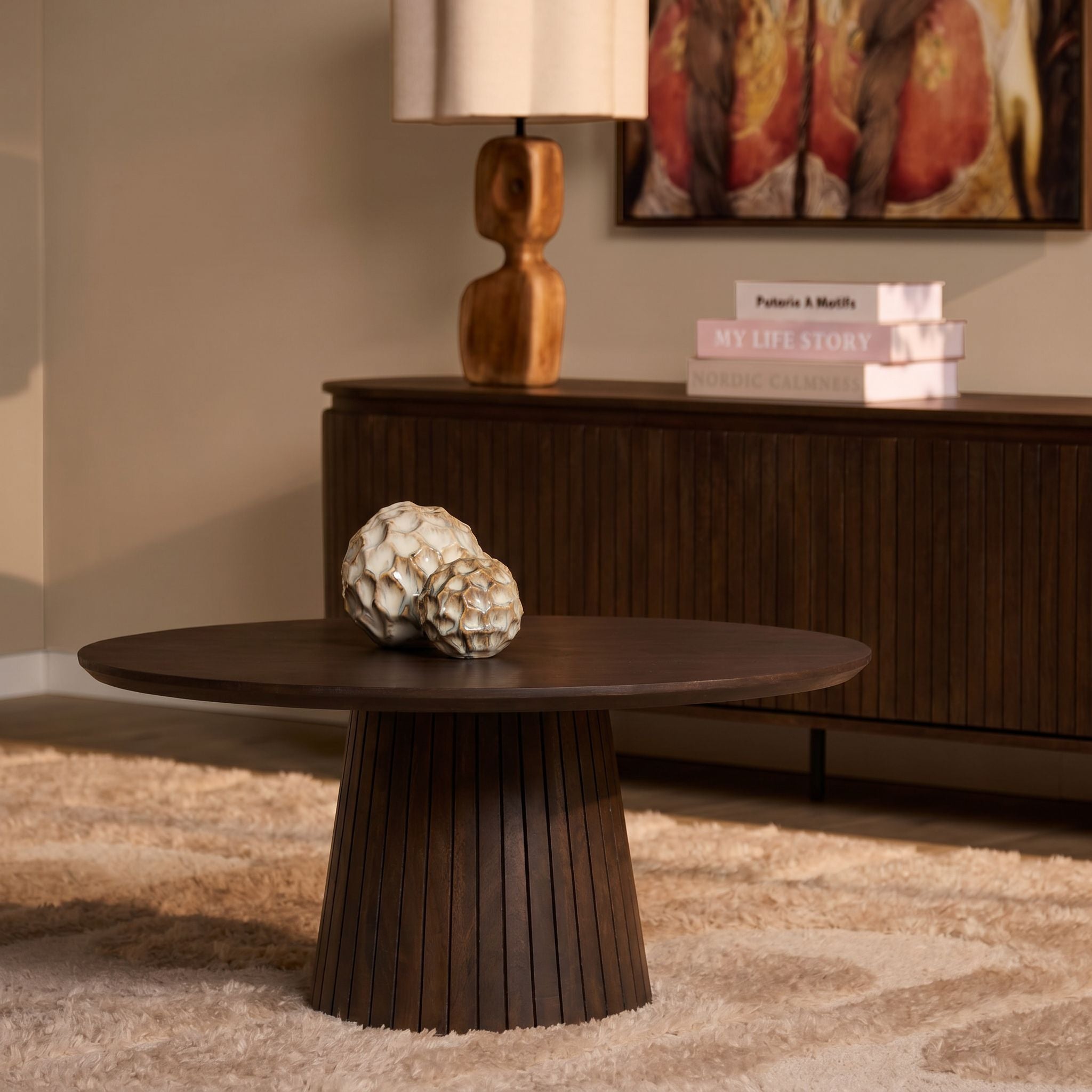 Ronde salontafel Solana van Starfurn in bruin mangohout met een doorsnede van 80 cm