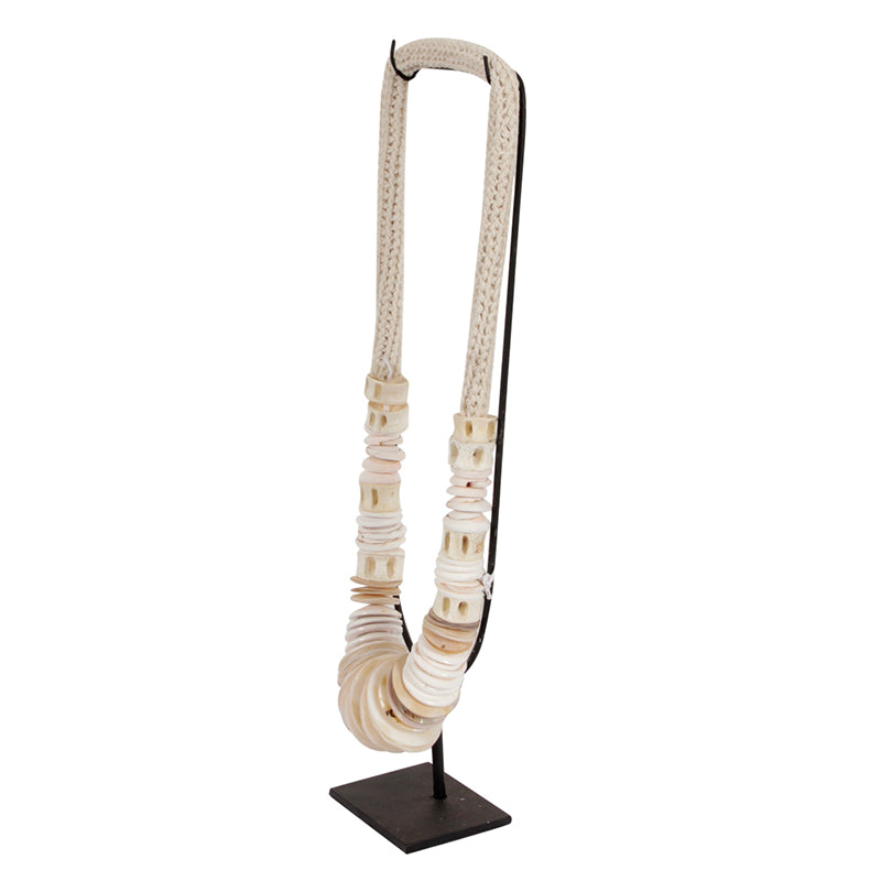 Schelpenketting Amara Kralen op Voet Ornament - Pole To Pole - Ornament - Pole To Pole - livinglovely.nl