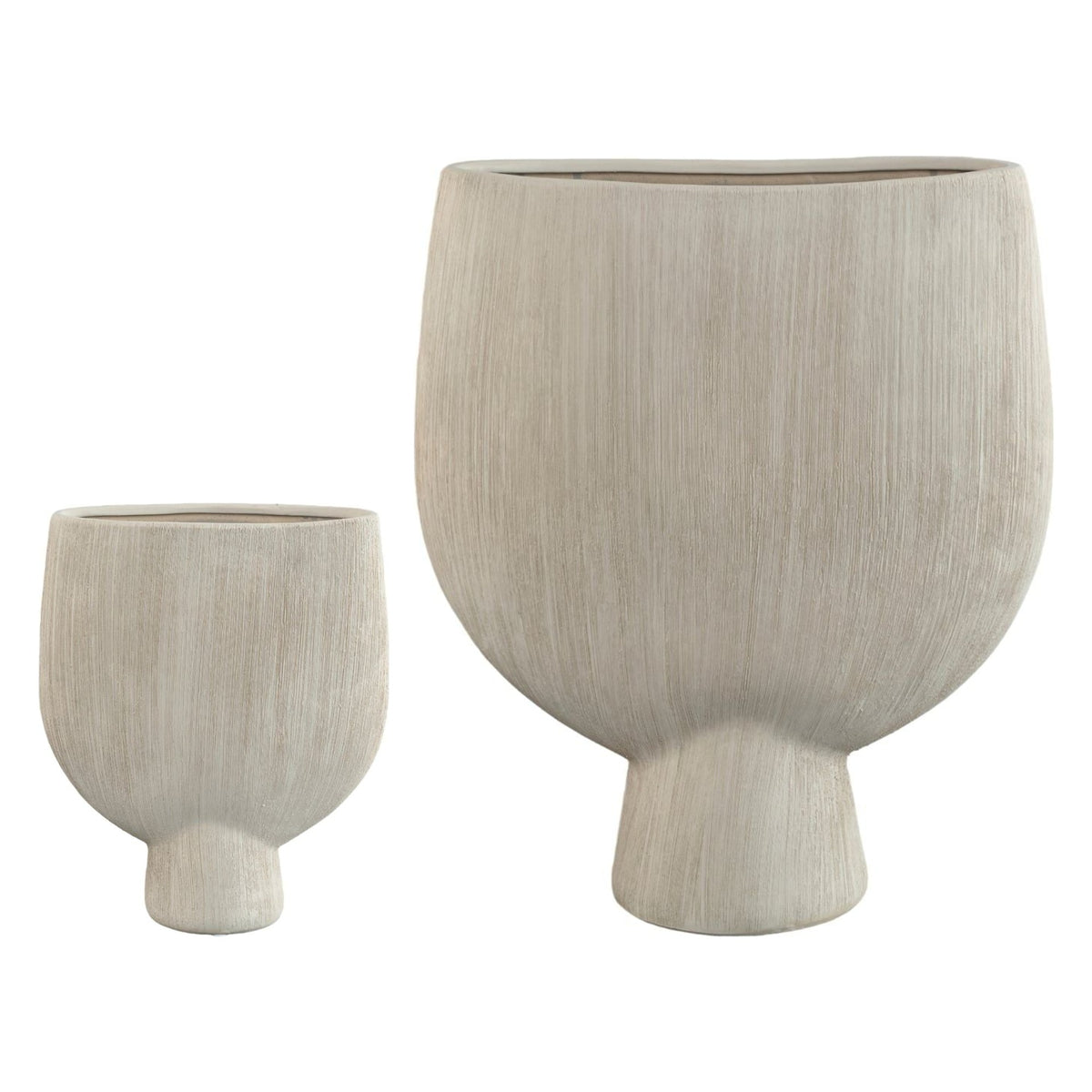 Set van 2 Tywin potten van PTMD in khaki keramiek, de complete set met beide potten naast elkaar op witte achtergrond