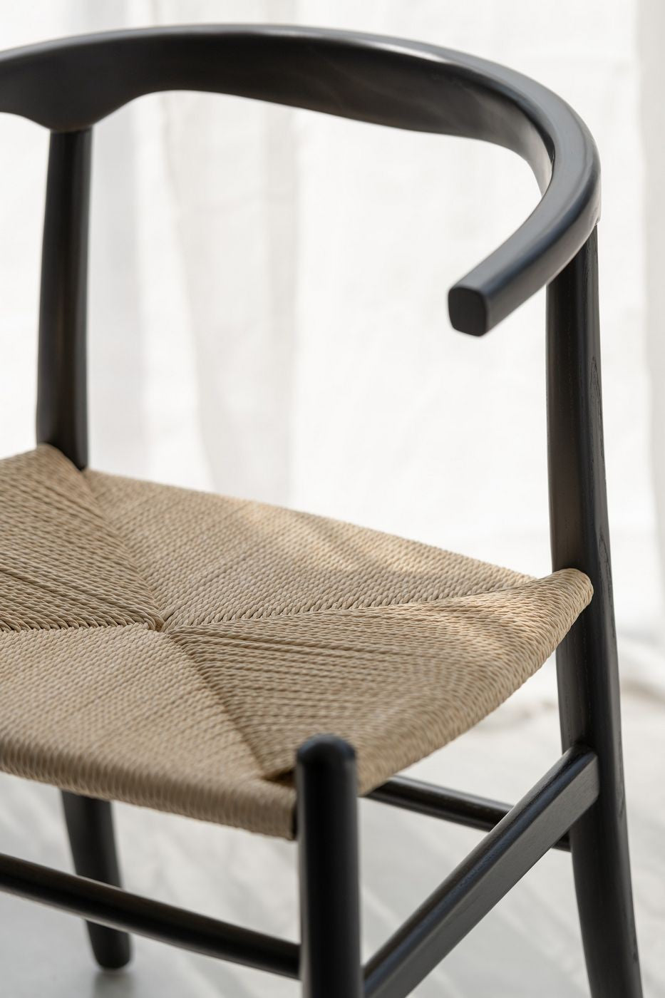 Stoel Toon Beukenhout/Touw Zwart - Eetkamerstoel - J-Line - livinglovely.nl