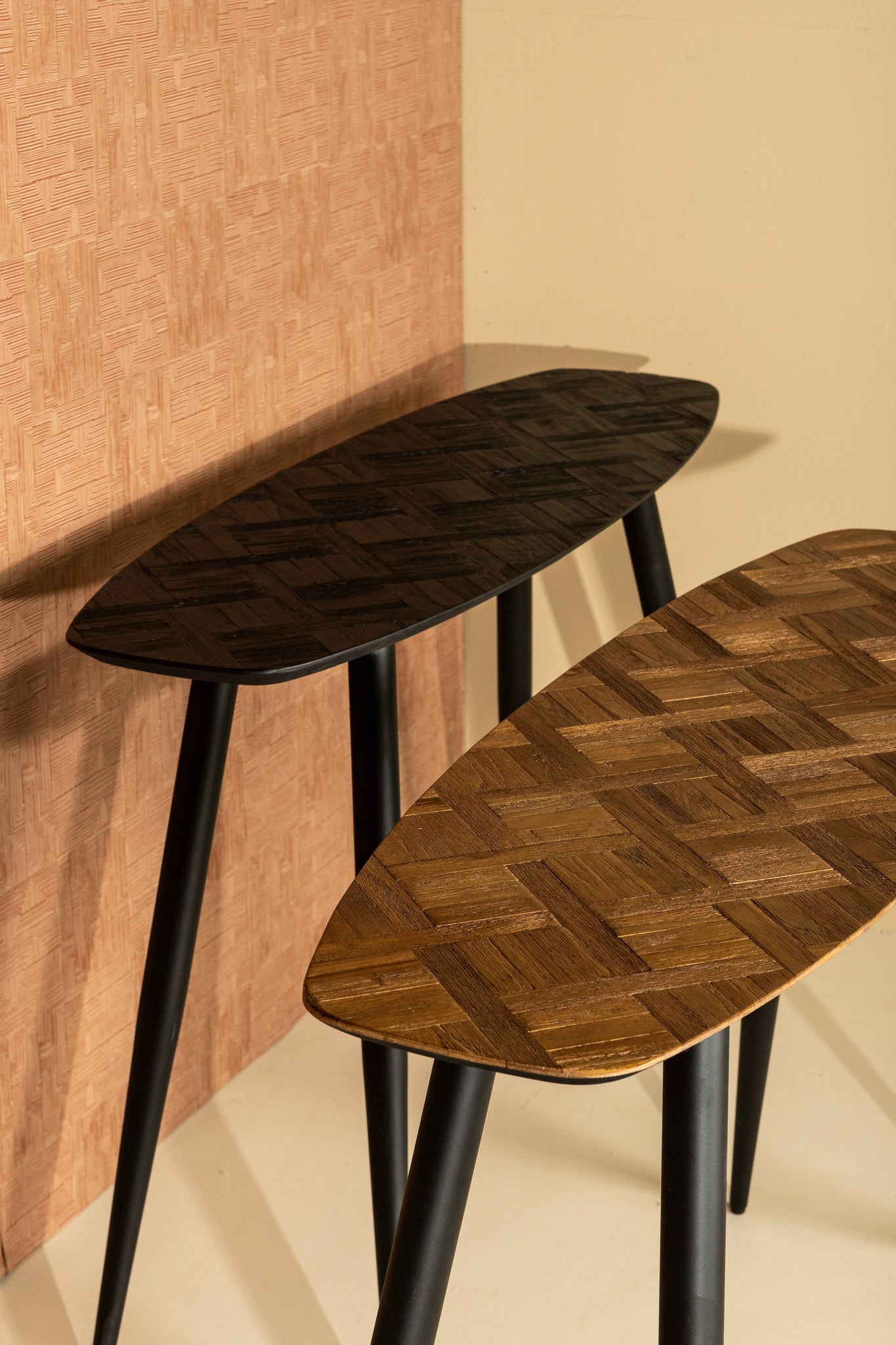 Tyano Black Recycled Teak Wood Side Table PTMD - Sidetable - PTMD - livinglovely.nl