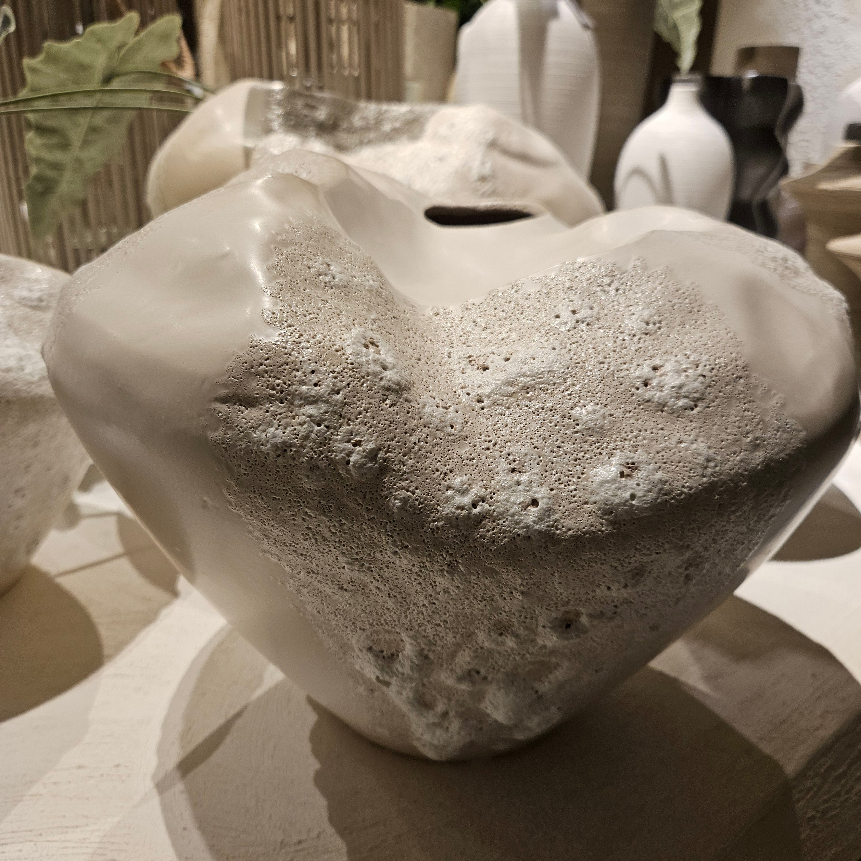Vaas Dangelo L- 35.5 x 34.5 x 26.5 cm - Keramiek - Creme PTMD - Vaas - PTMD - livinglovely.nl