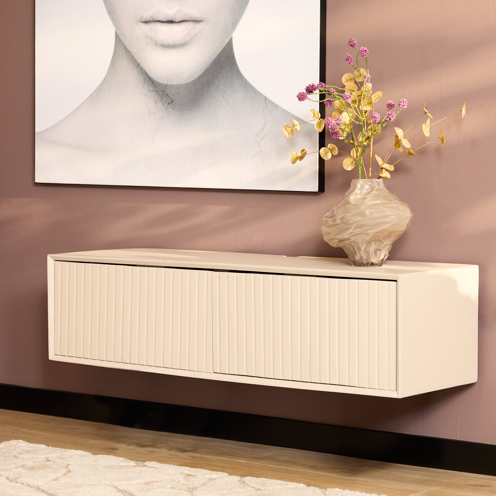 Zwevend tv meubel Madison Zand van Starfurn van 120 cm in mangohout, recht van voren