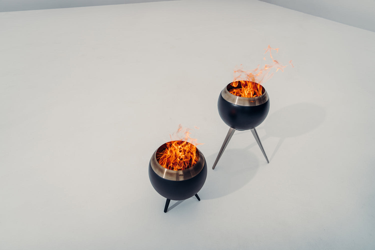 MOON 45 Vuurkorf Laag Zilver Höfats