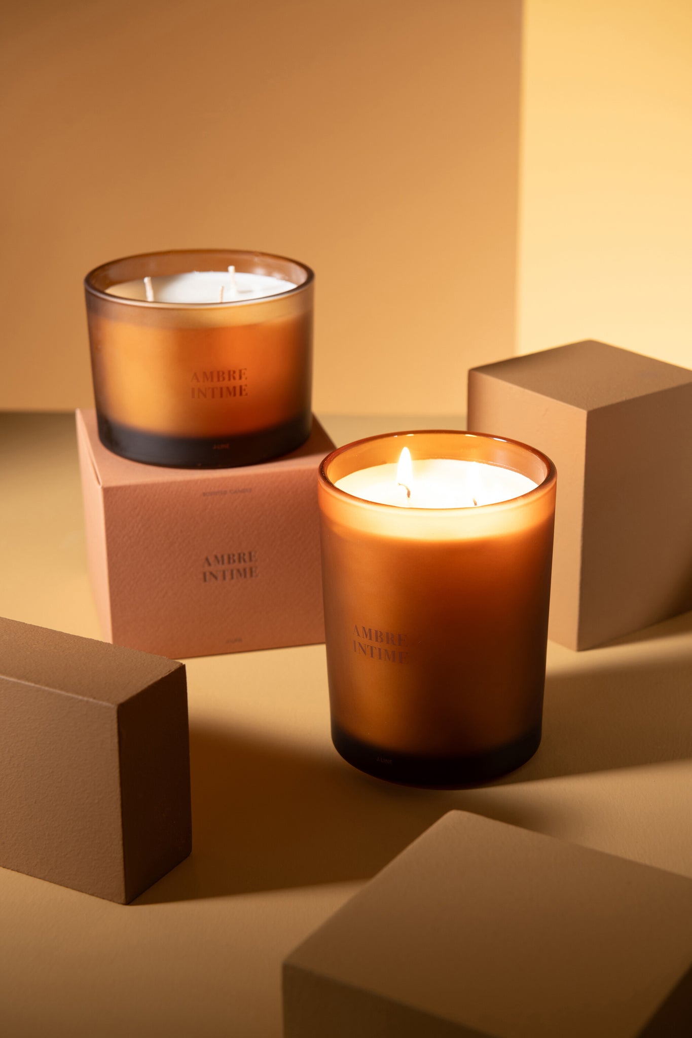 Geurkaars Accords Essentiels Ambre Intime 28 Uur