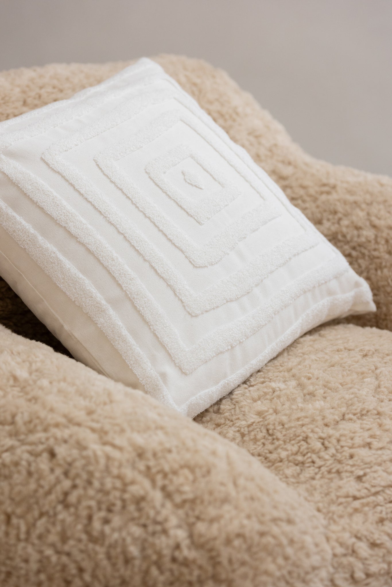 Shearl 1-zits Sofa Cream Small J-Line