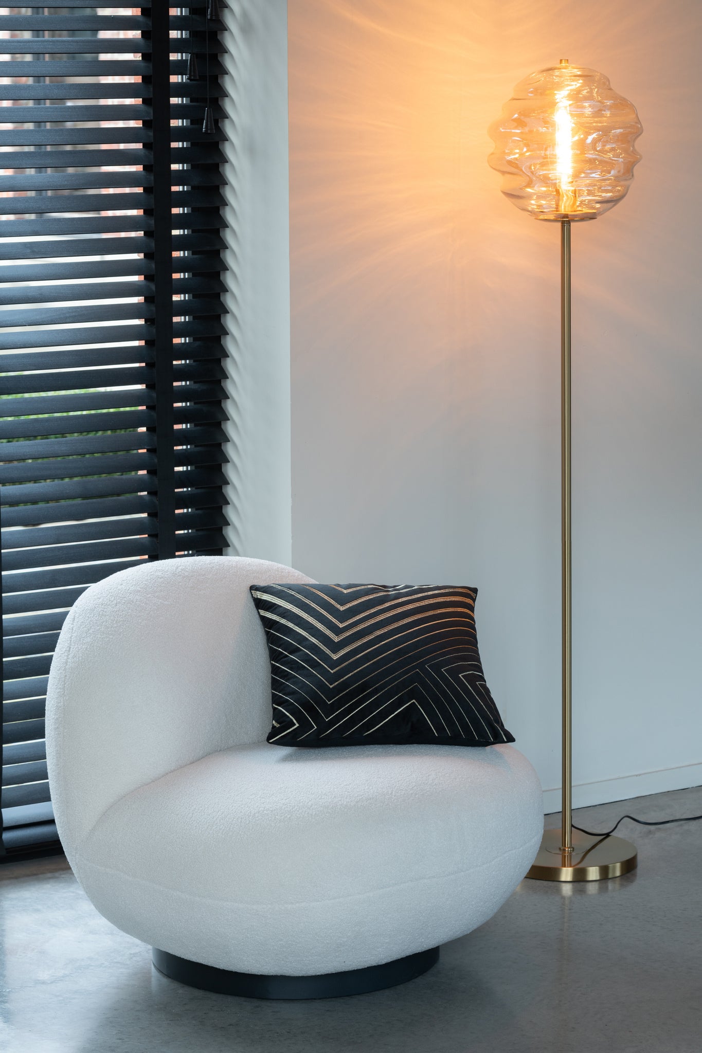 Vloerlamp Glas Licht Cognac H156cm J-Line
