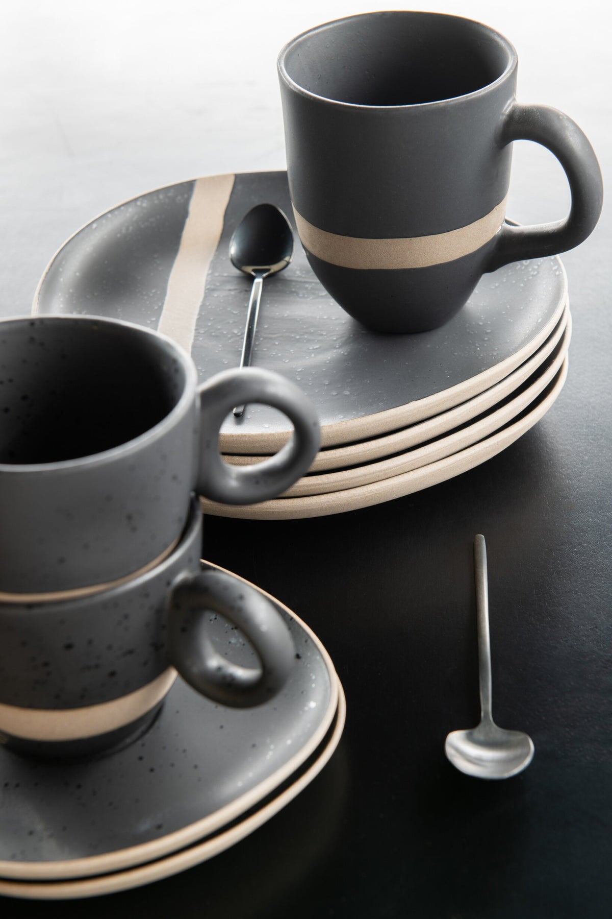 Bord Keramiek Zwart/Taupe Small J-Line