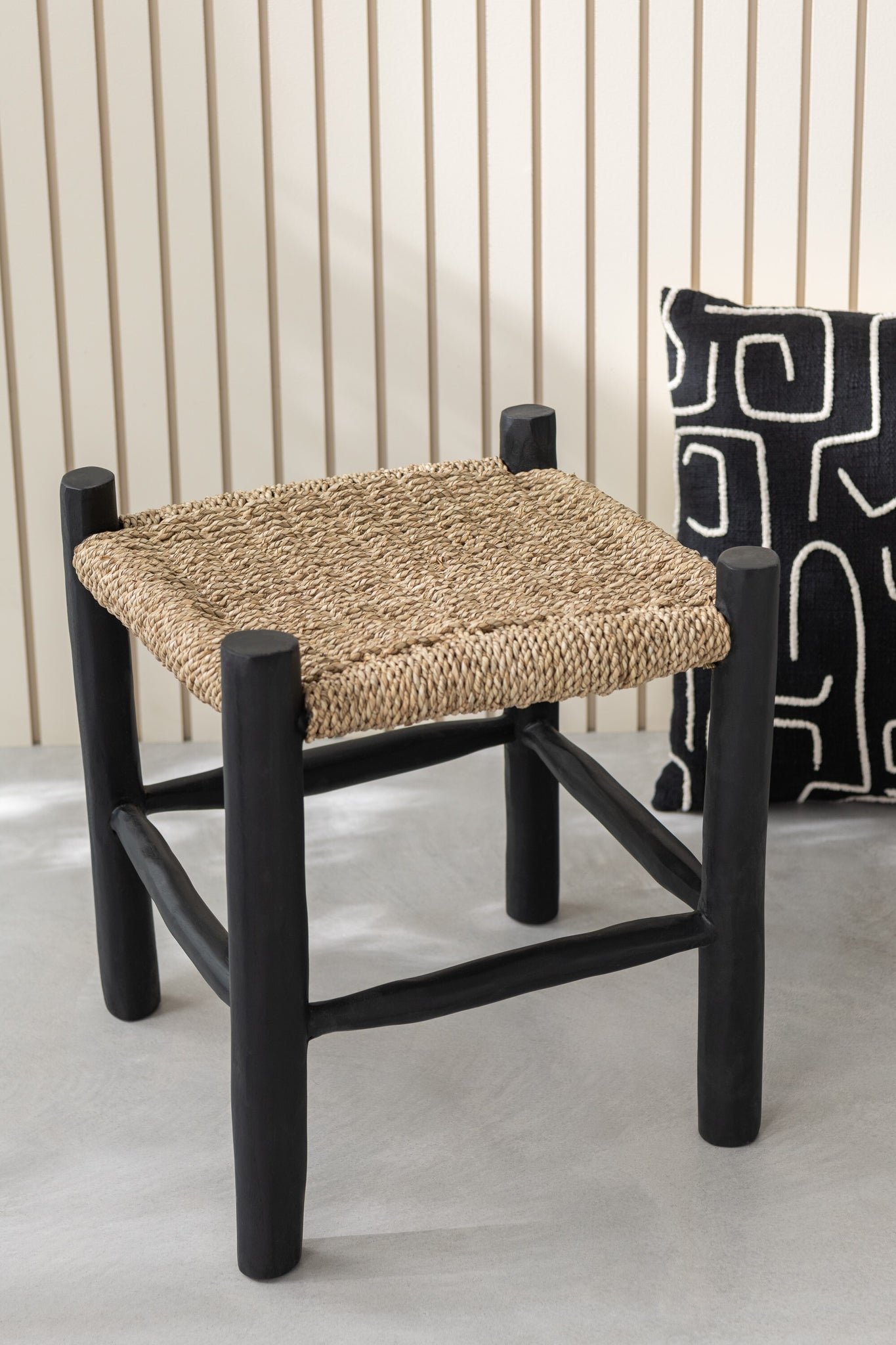 Kruk Vierkant Teak Hout/Zeegras Zwart/Naturel