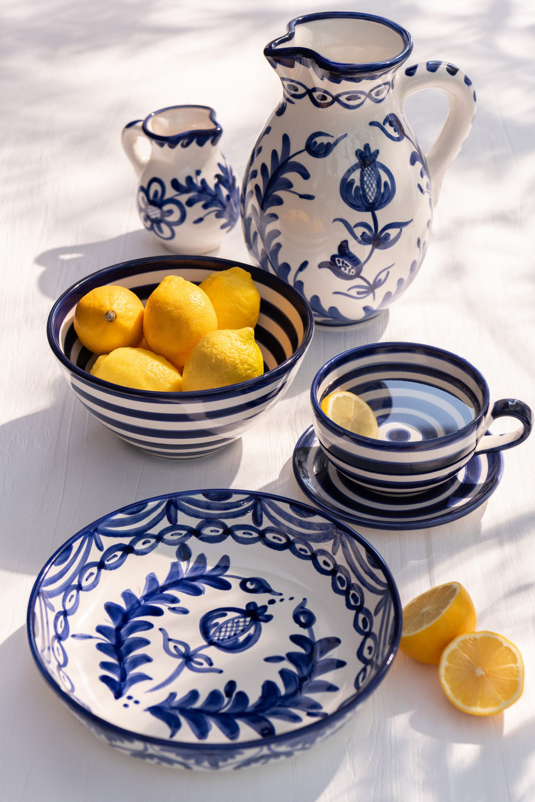 Grote Lage Kom Granada Motief Cobalt Blauw/Wit Keramiek J-Line