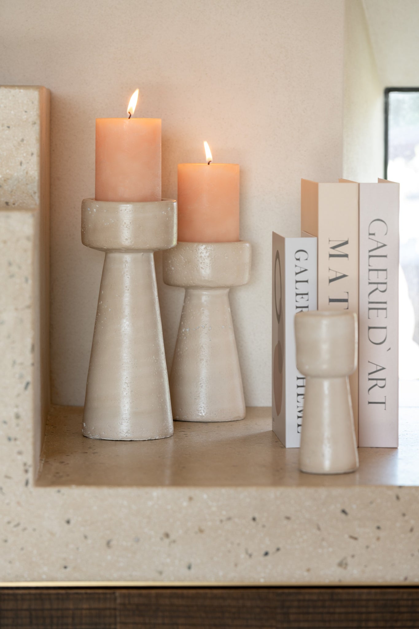 Kandelaar Orlina Cement Creme Large