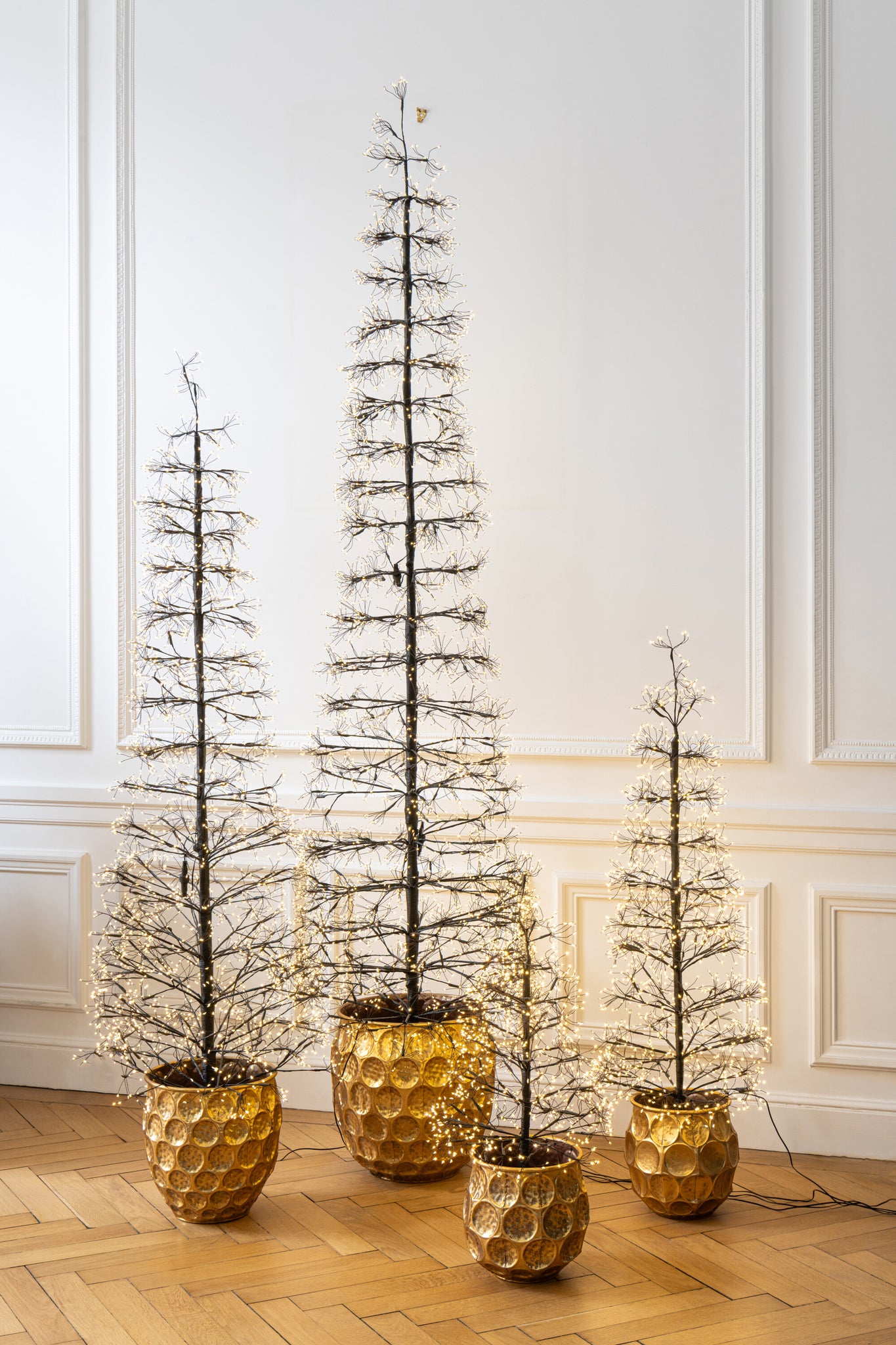 Boom Led Warm Witte Lichten Ijzer Zwart Large H180cm J-Line