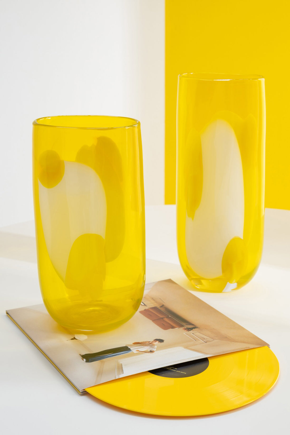 Vaas Mona Glas Transparant/Geel Small J-Line
