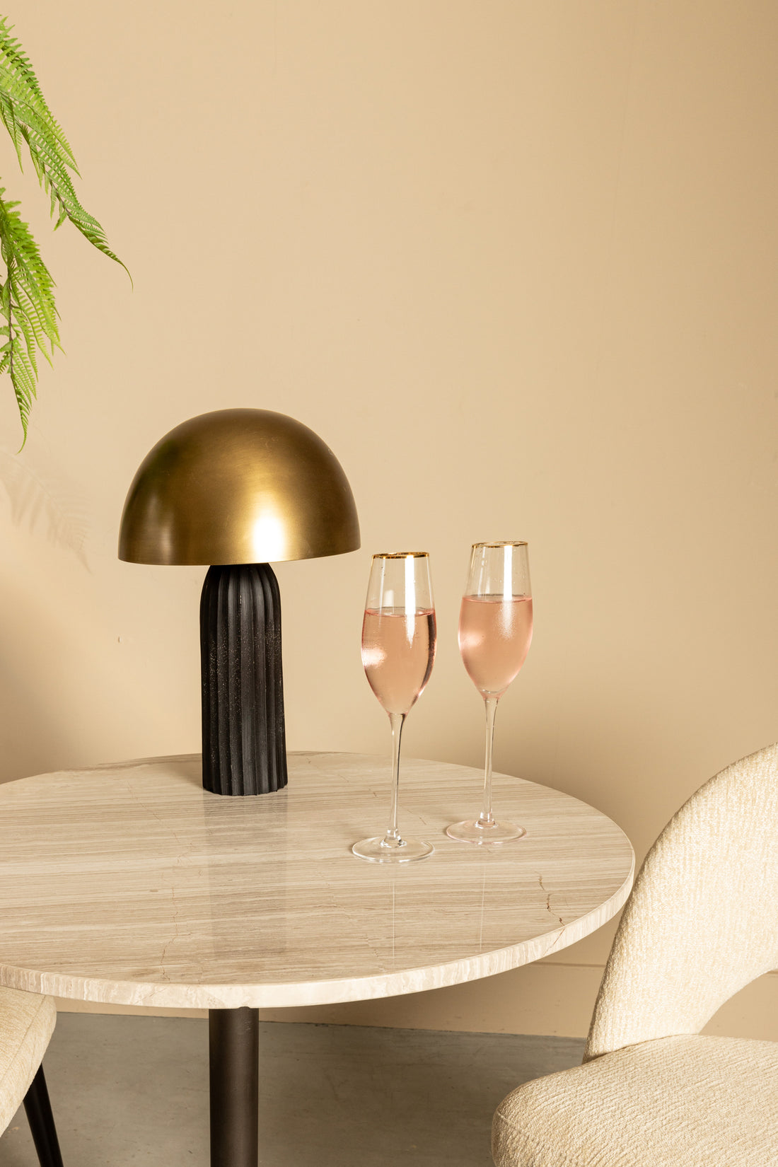 Plaza Bistrotable Round White Marble Taupe Base PTMD